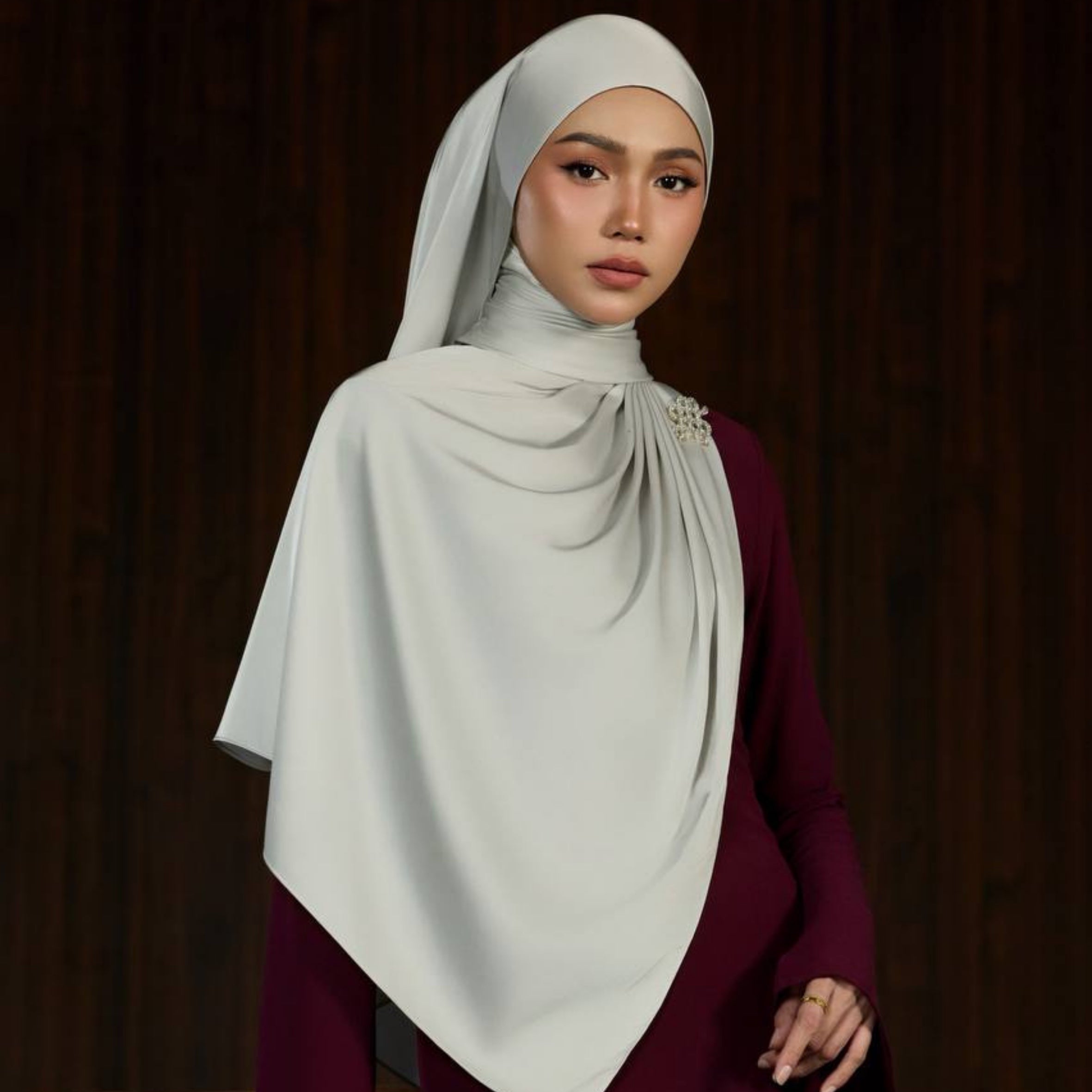 LODRA - SILVER OYSTER