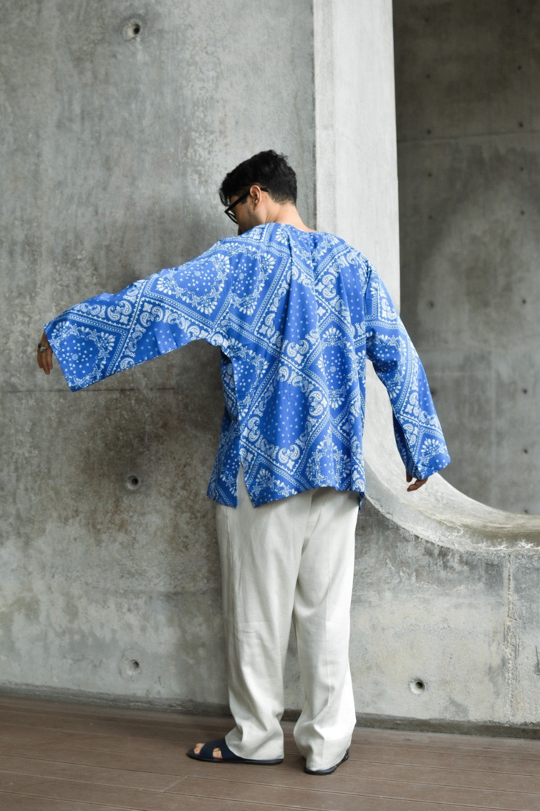 TULUS -  MAKHTI BIRU OVERSIZE KURTA EDITION