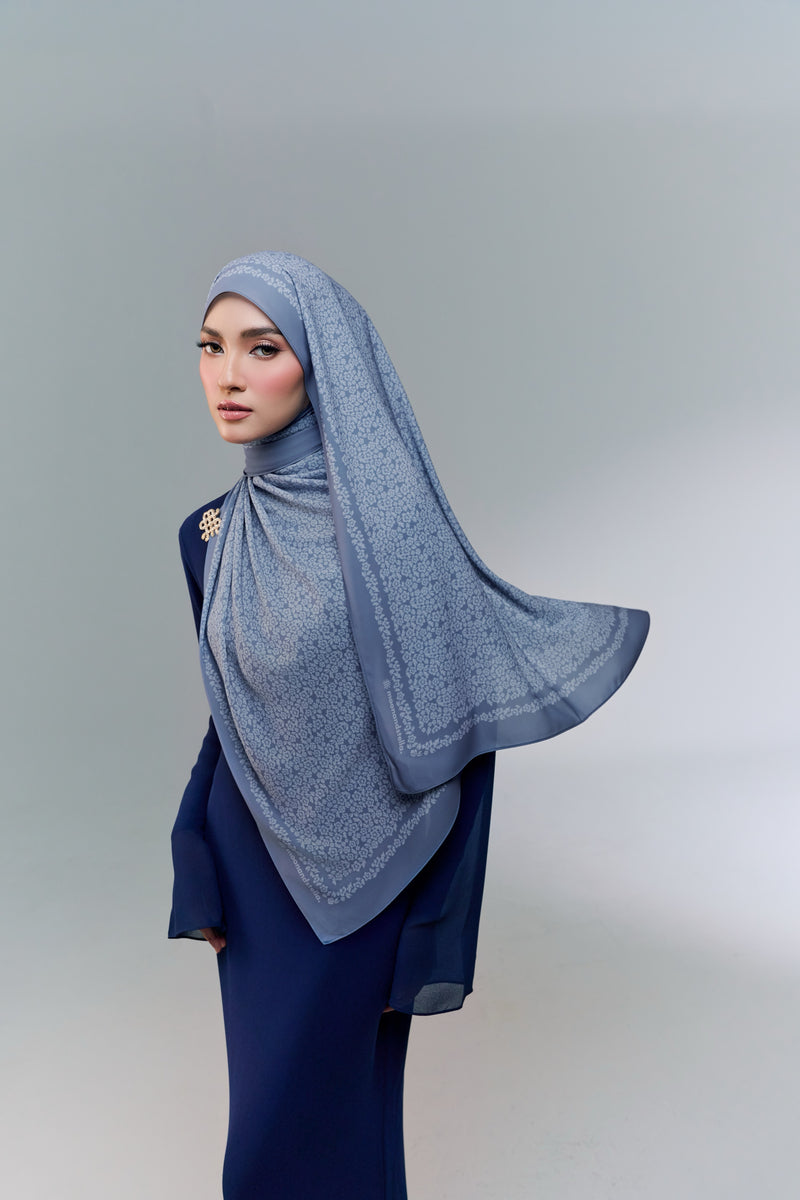 BAE CHIC SHAWL - BLUE HAZE