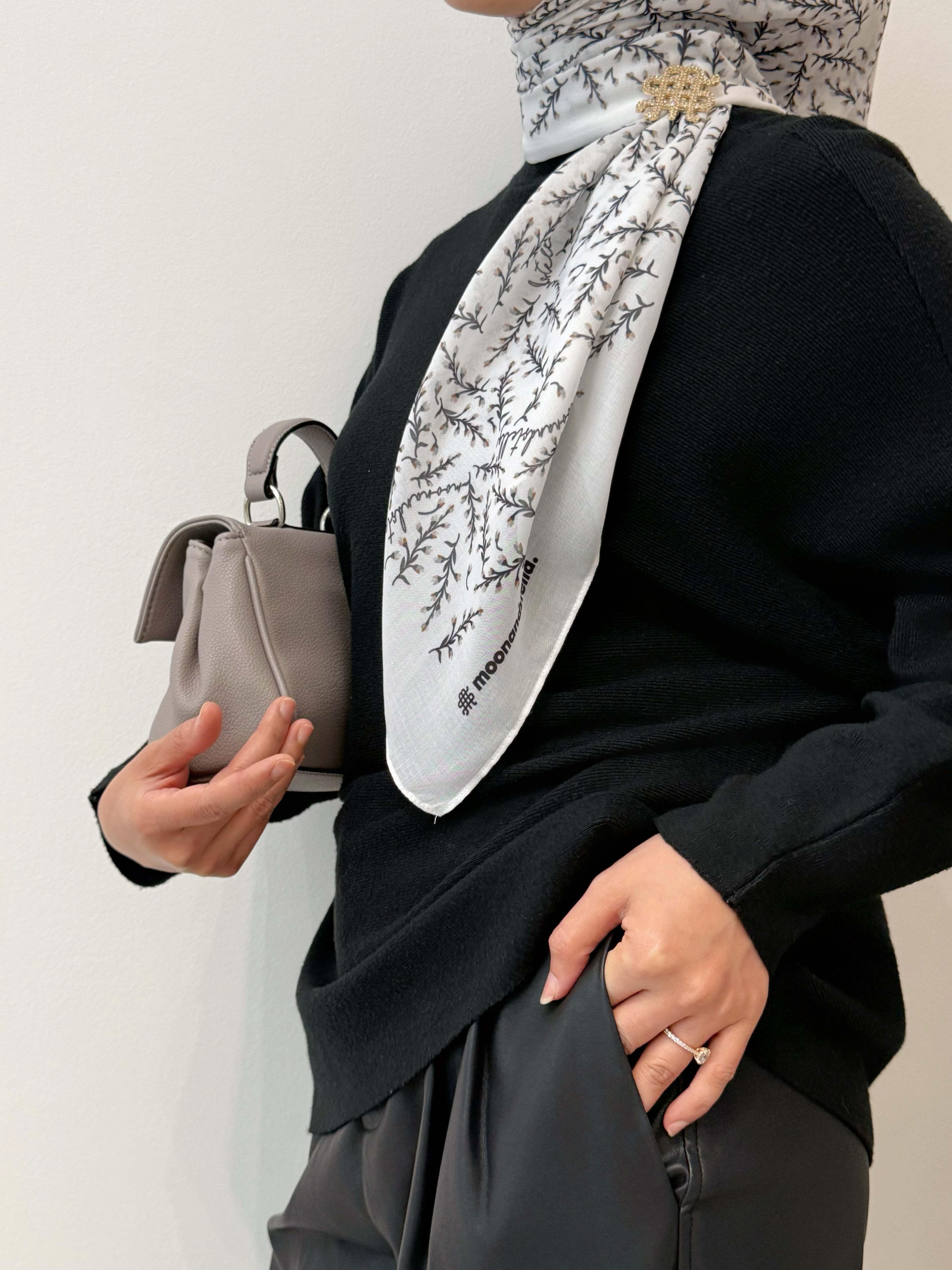 FLORA MAISON ELENOR - WHITE GRAY