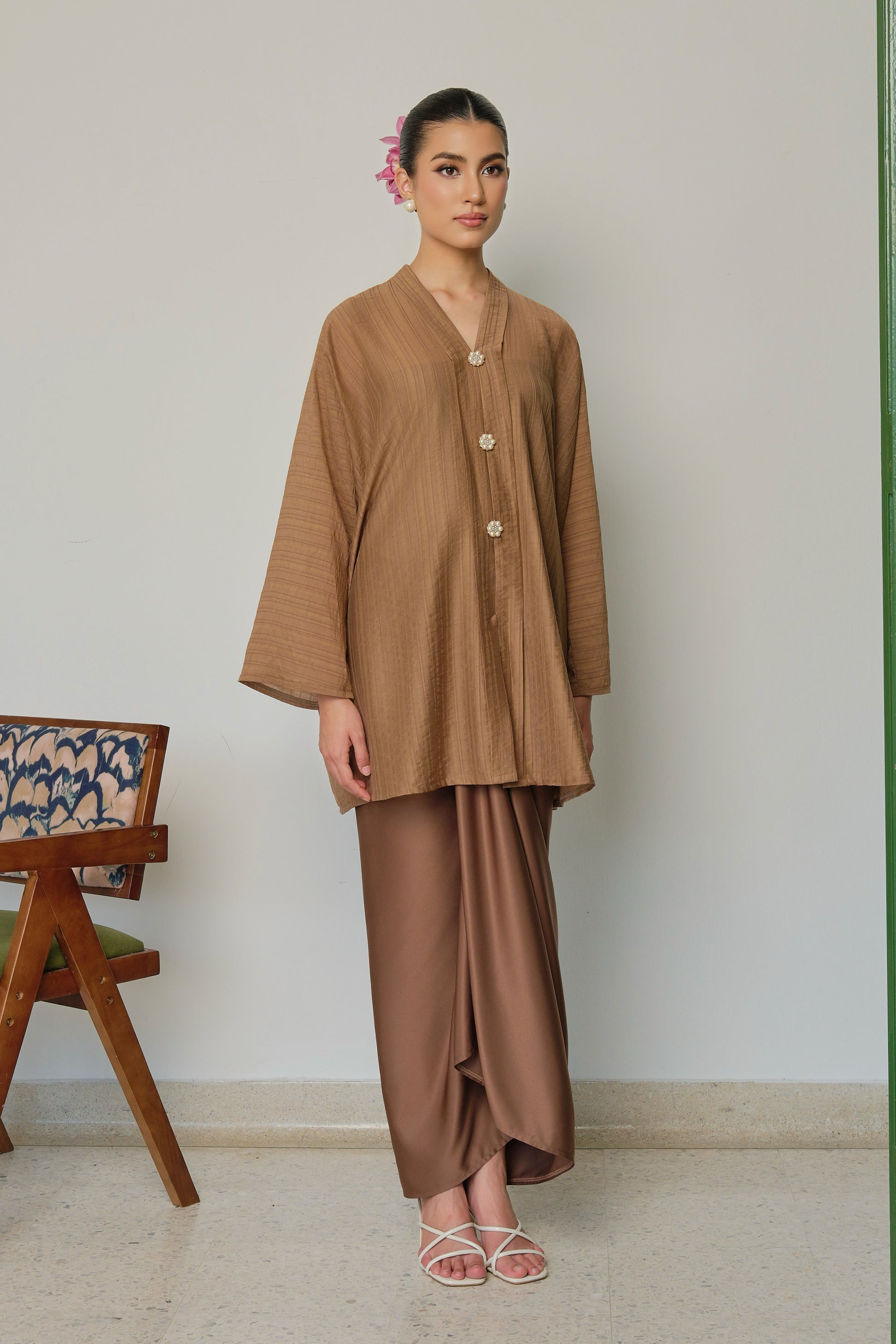 KALA DEWI - DARK BROWN