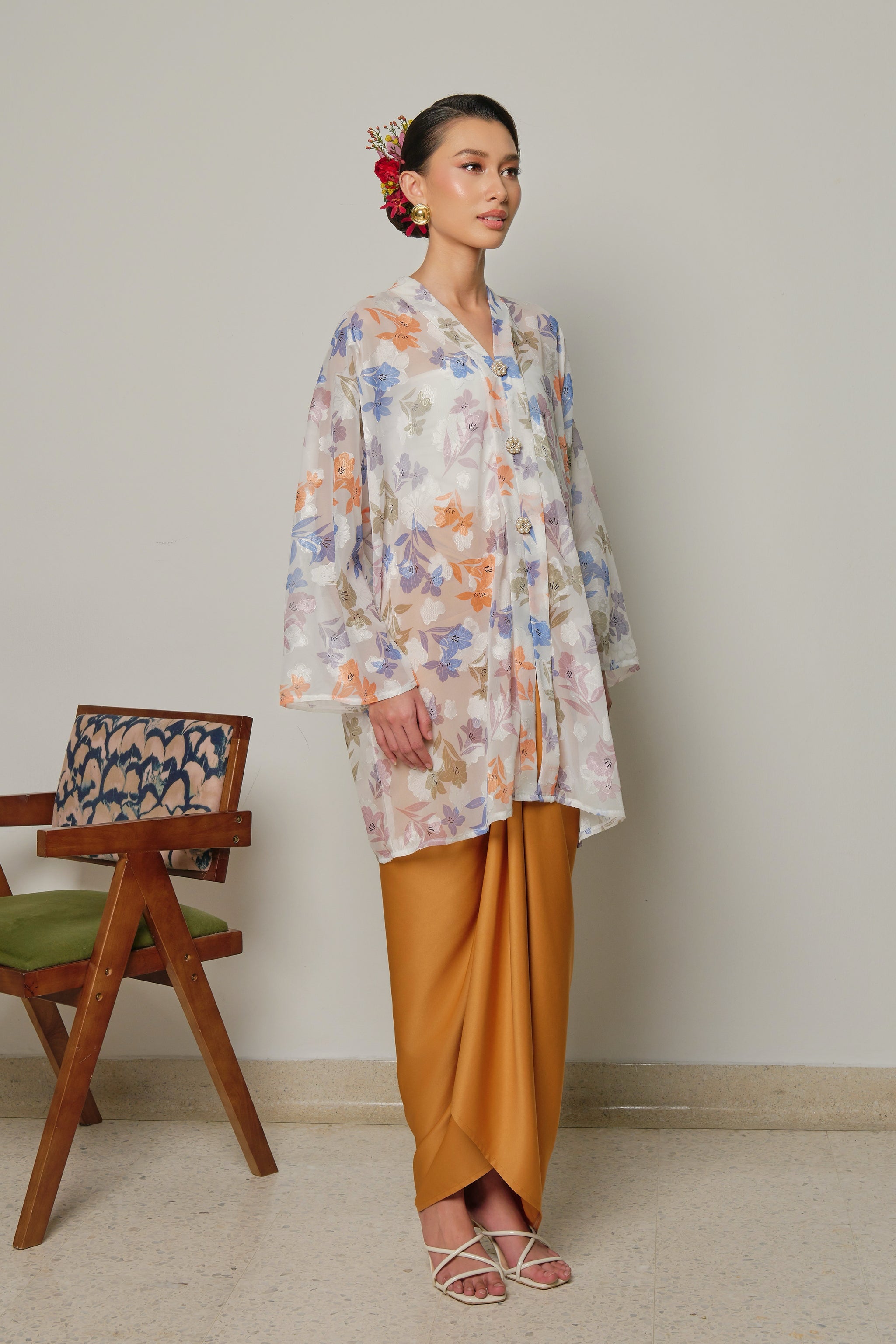 KALA PUSPA - GOLDEN WHITE