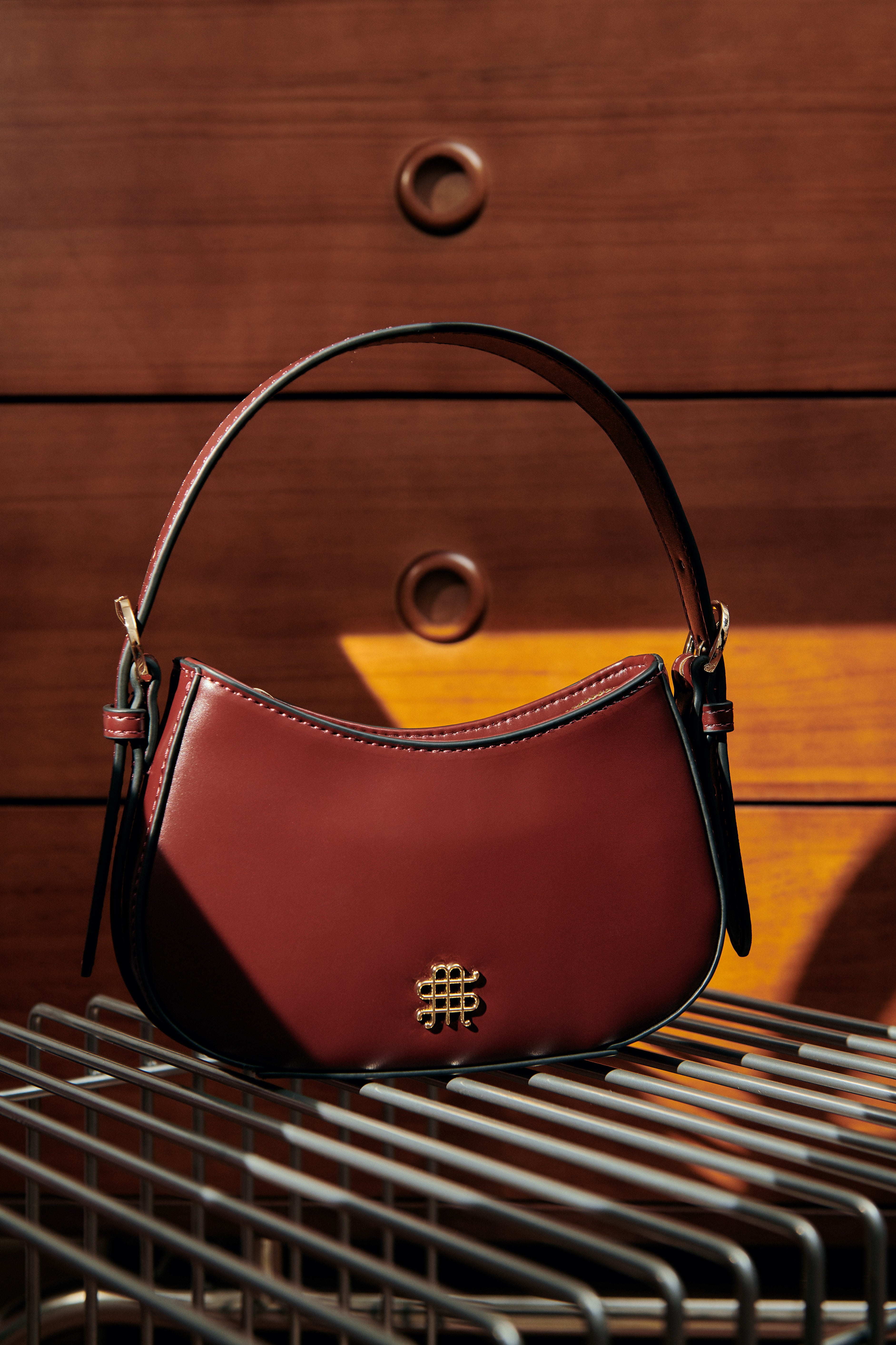 ORBIT BAG SERIES - RED WINE