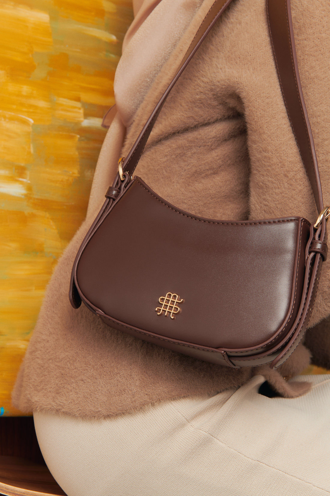 ORBIT BAG SERIES - DARK BROWN