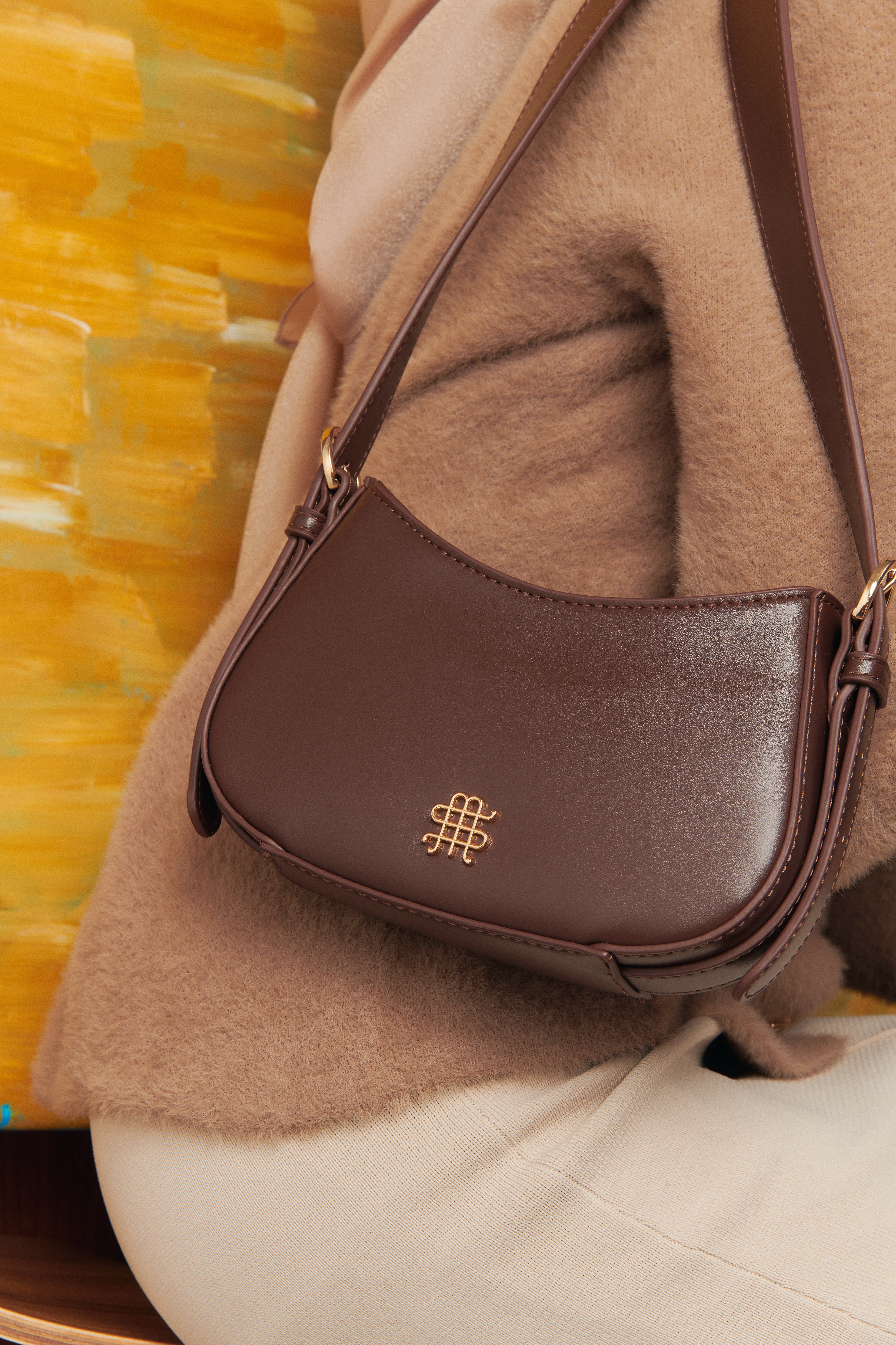 ORBIT BAG SERIES - DARK BROWN