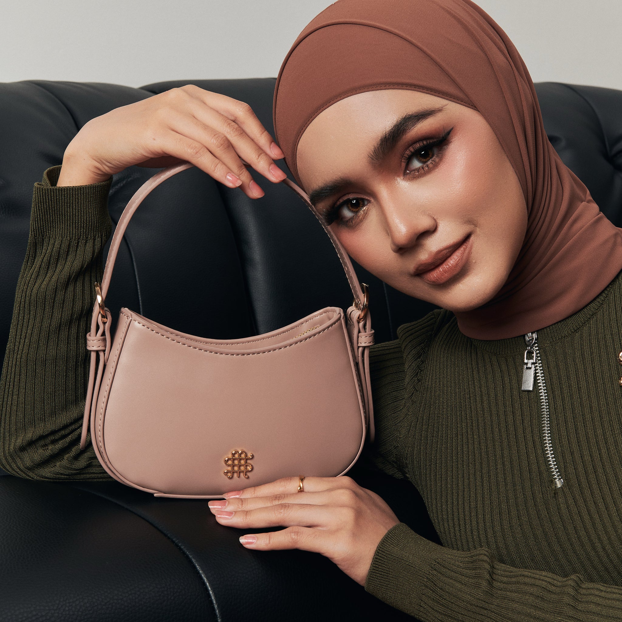 ORBIT BAG SERIES - NUDE PINK