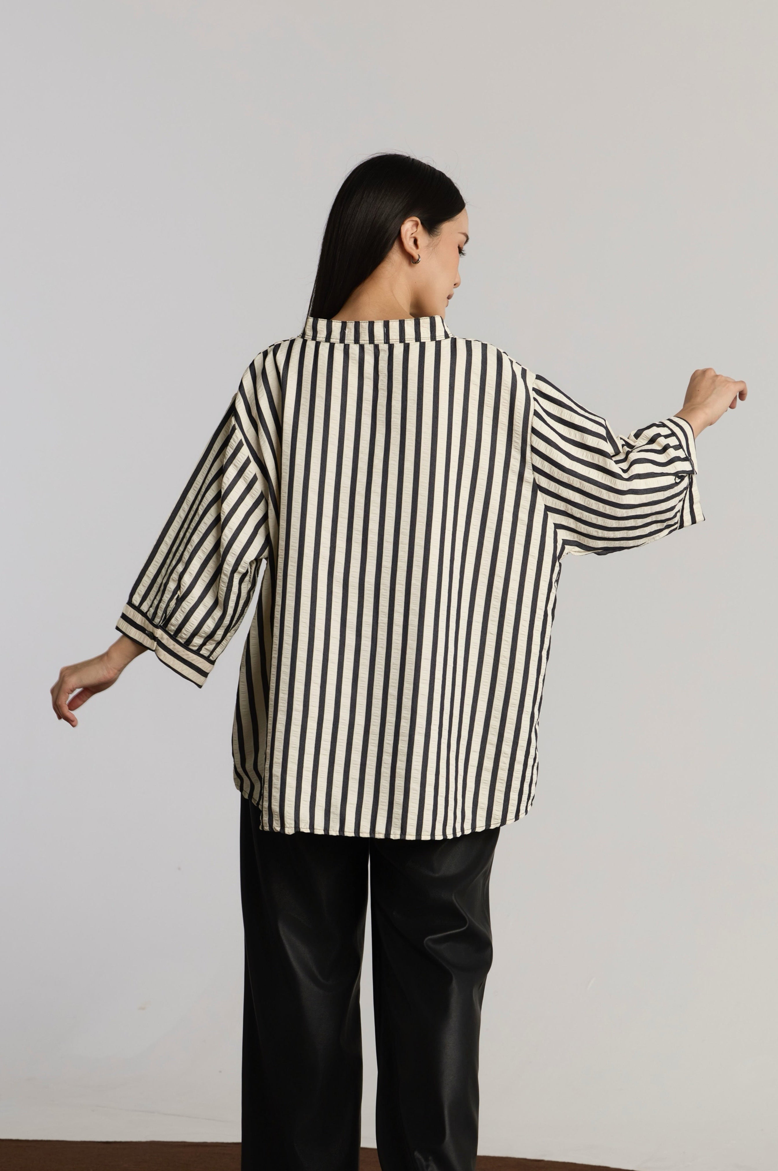TAMARA CASUAL TOP - BLACK