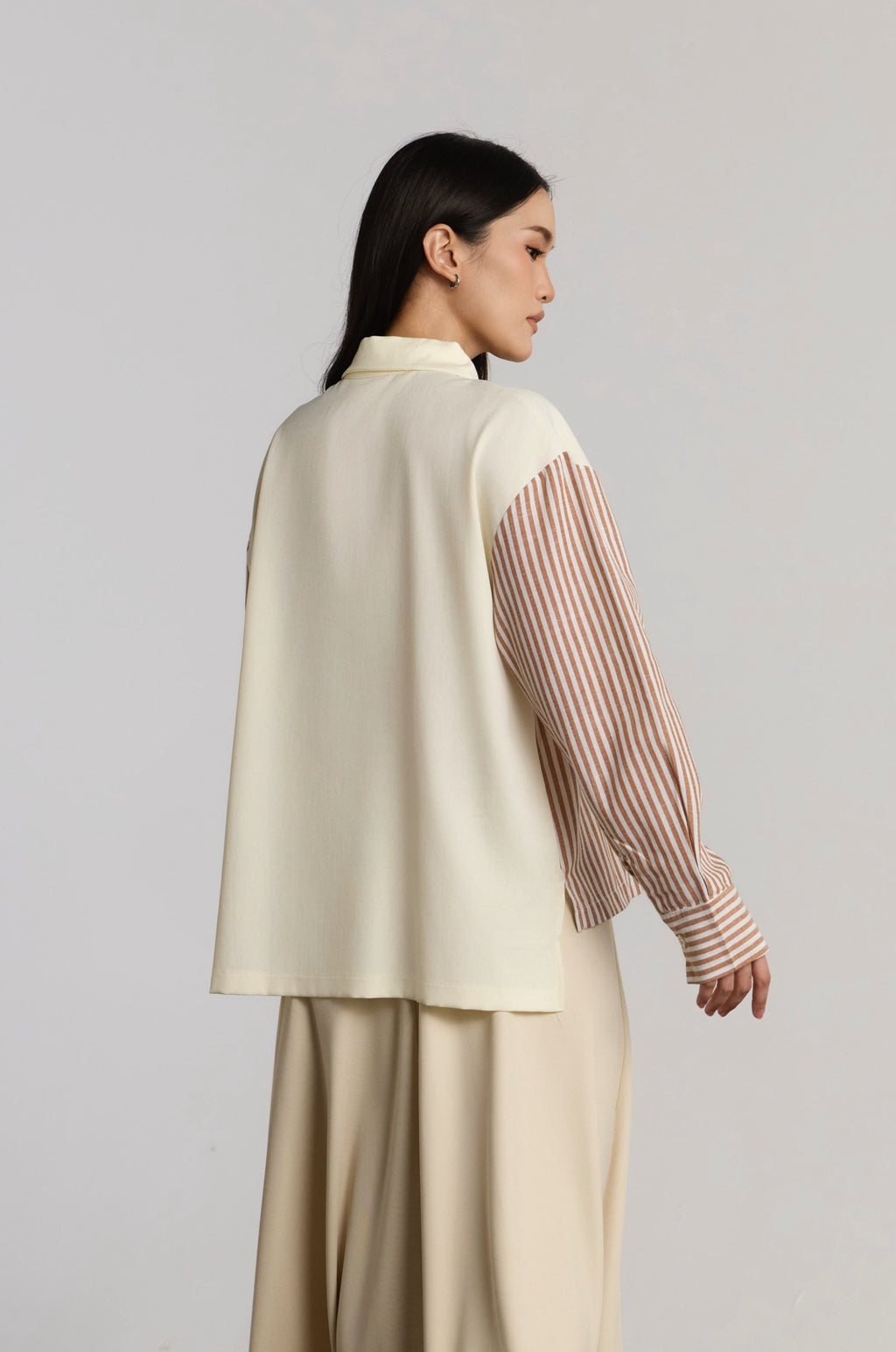 KELSIE CASUAL TOP - BROWN