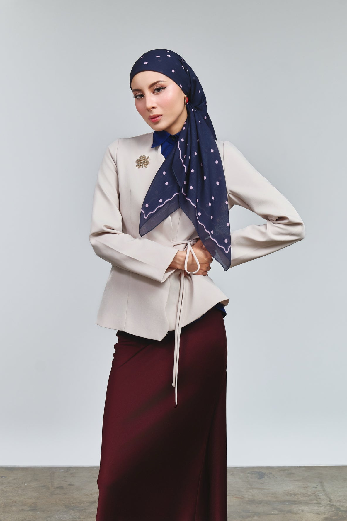 SCM DOTS- NAVY ROSE