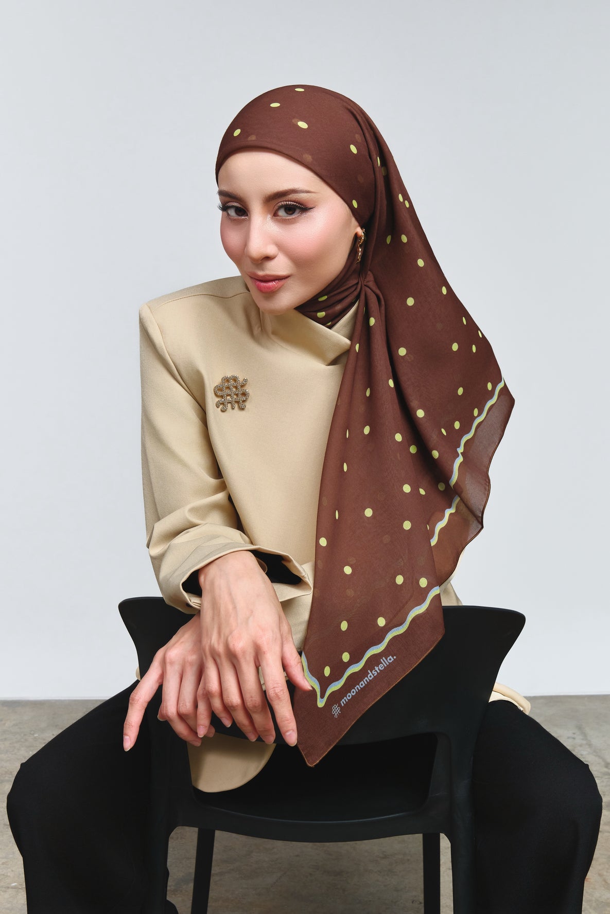 DOTS- BROWN YELLOW
