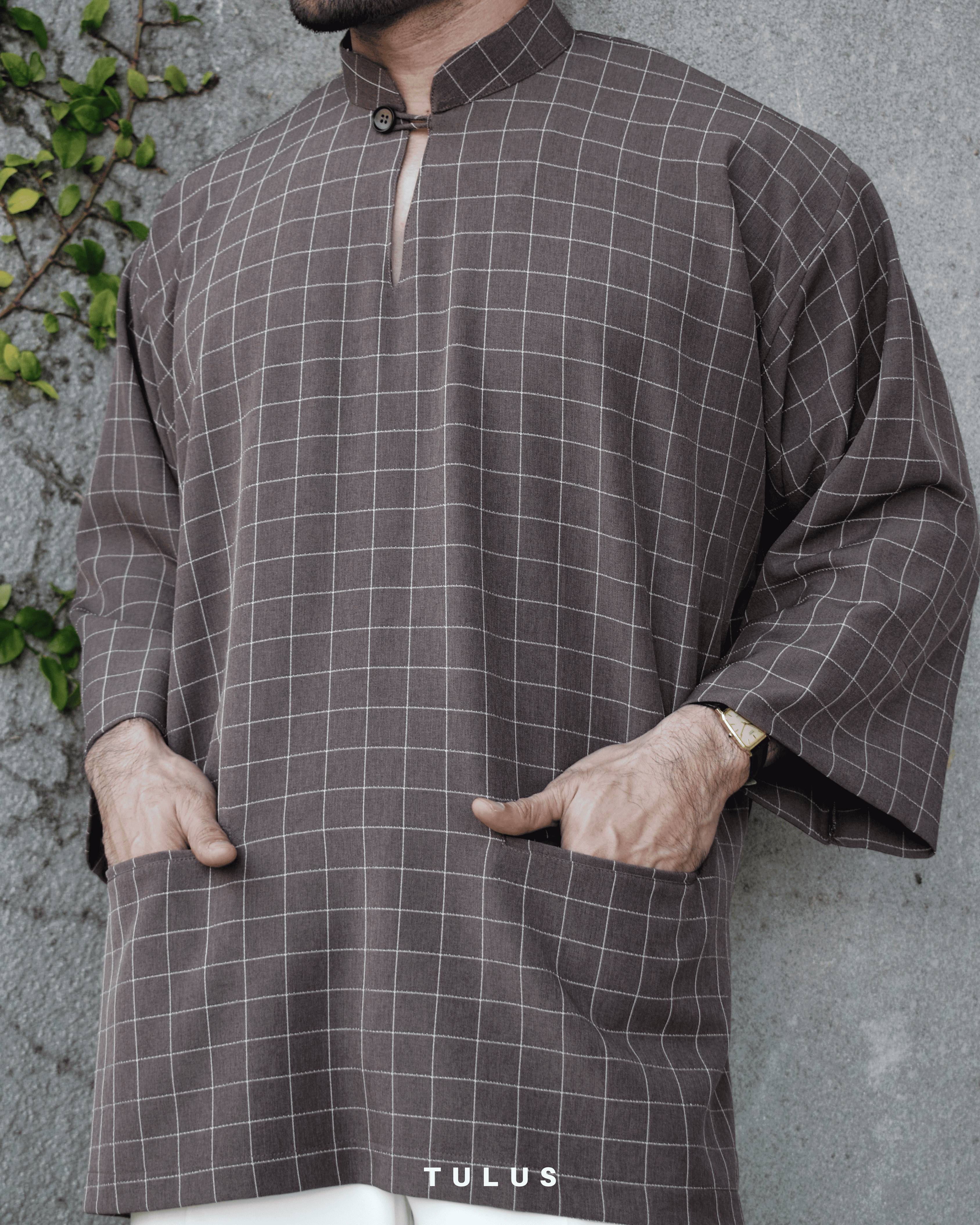TULUS JAURI - HUNTER BROWN