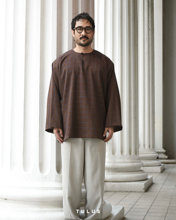 TULUS KUSUMA - MAHOGANY