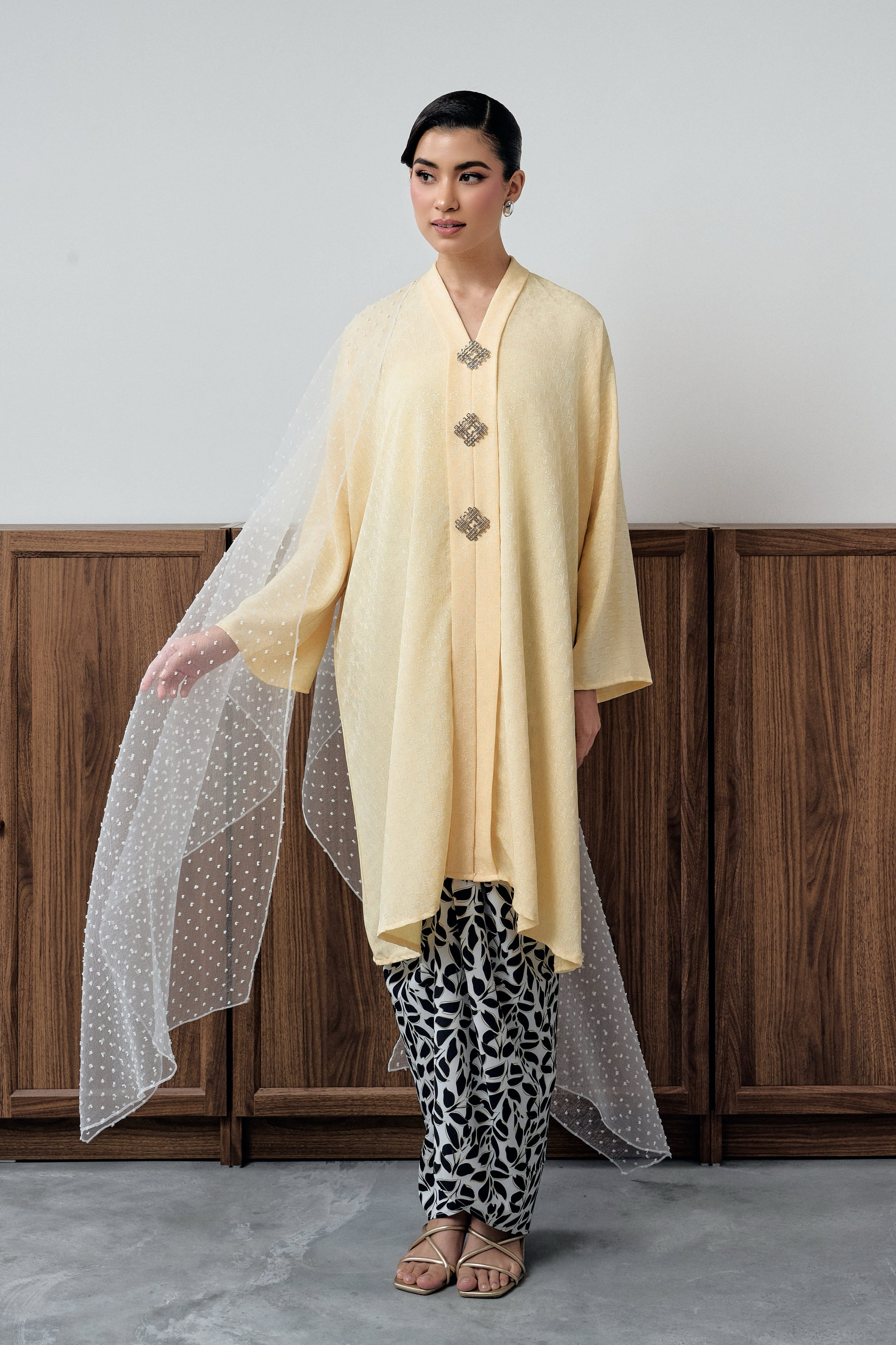 KALA LATHI - PALE YELLOW