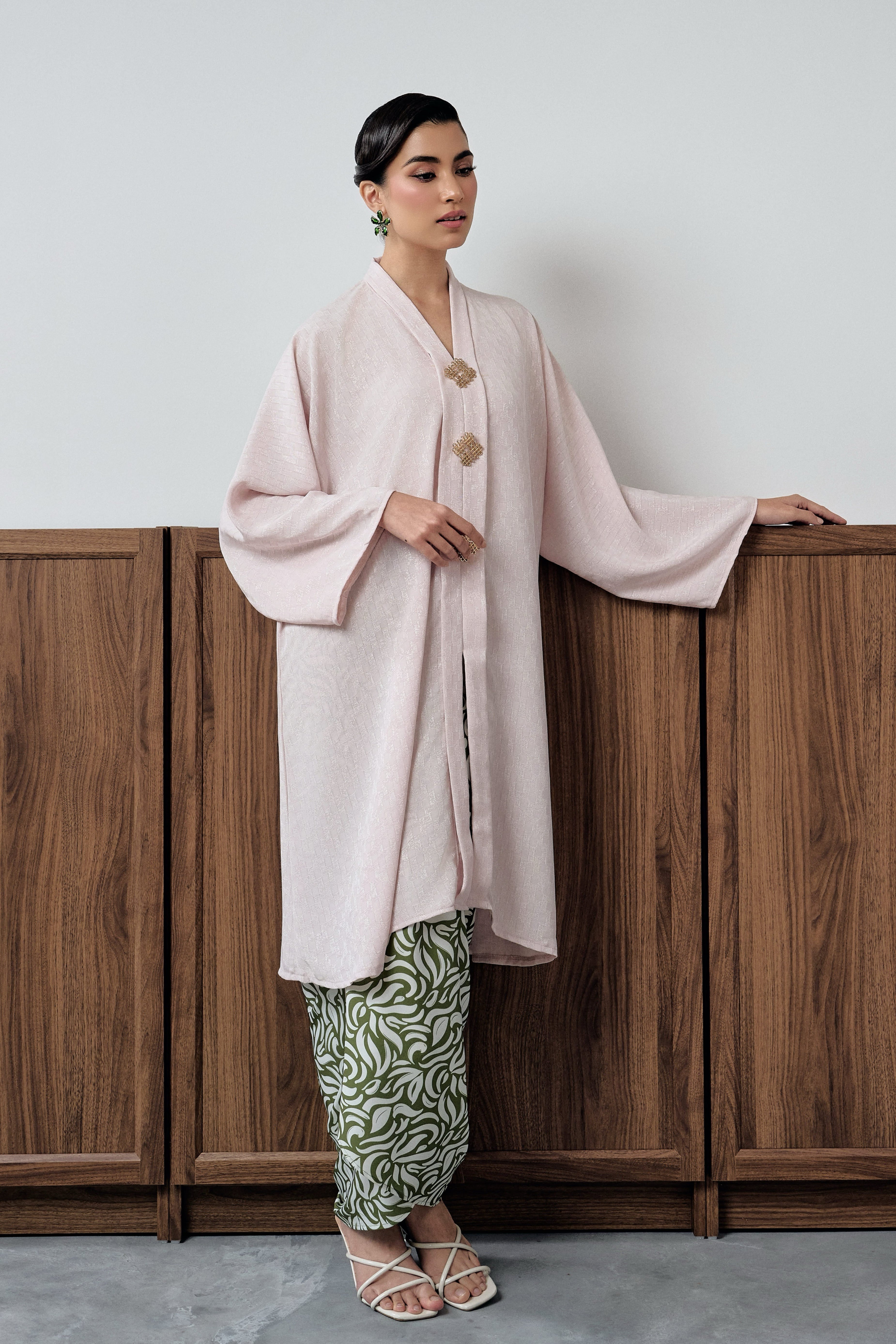 KALA LATHI - ROSE GREEN