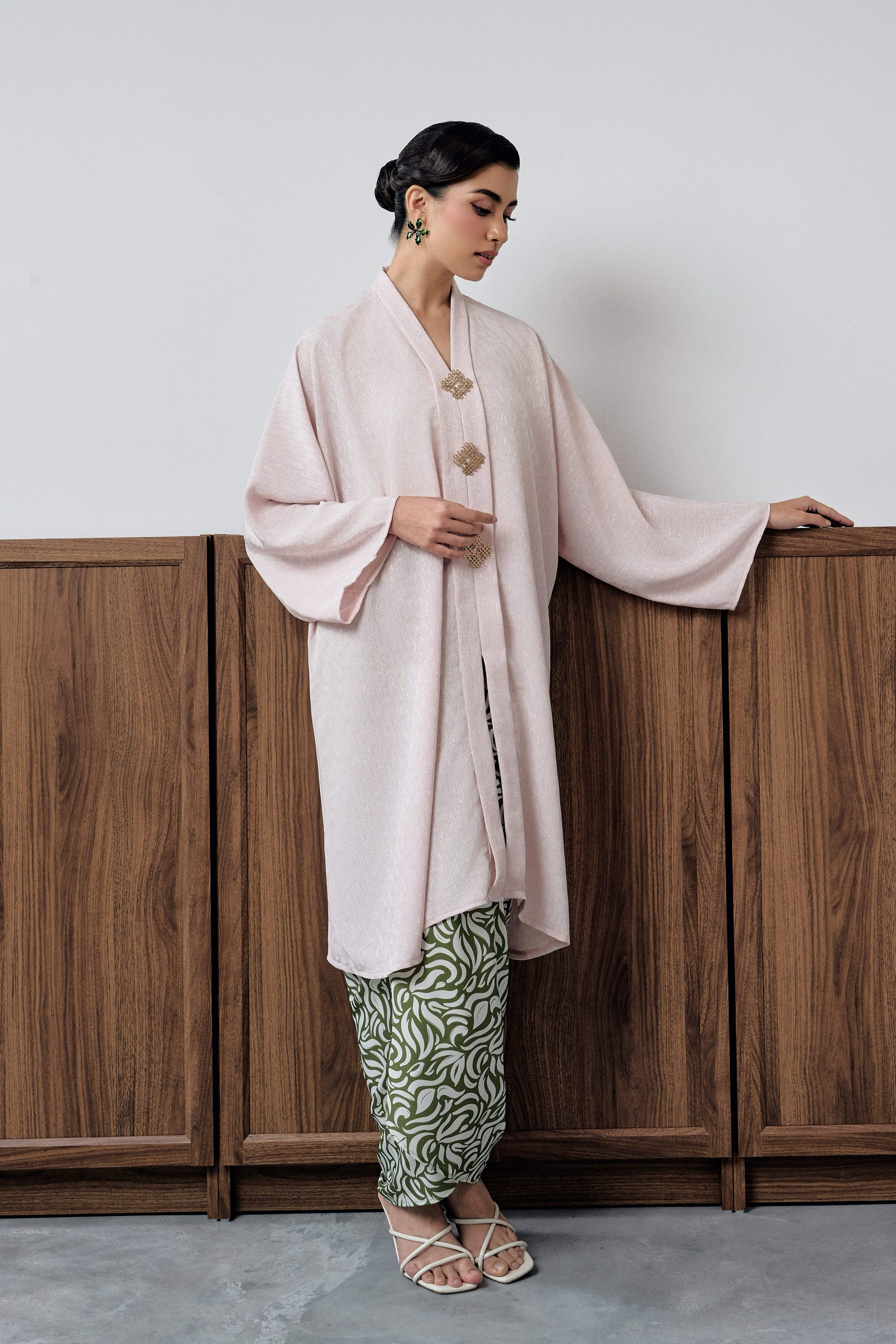 KALA LATHI - ROSE GREEN