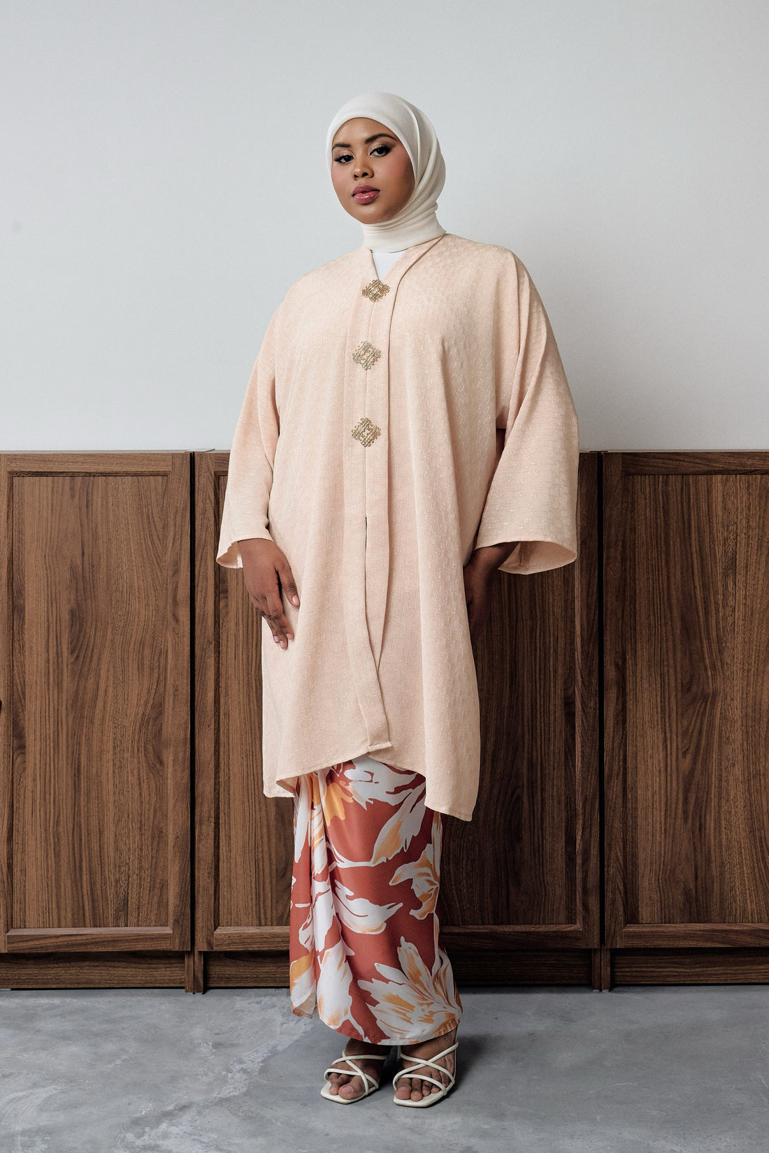 KALA LATHI - TENDER PEACH