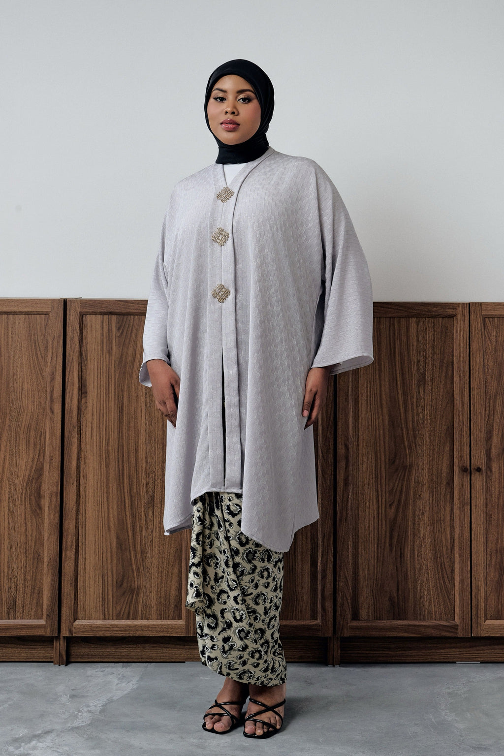 KALA LATHI - WARM GREY