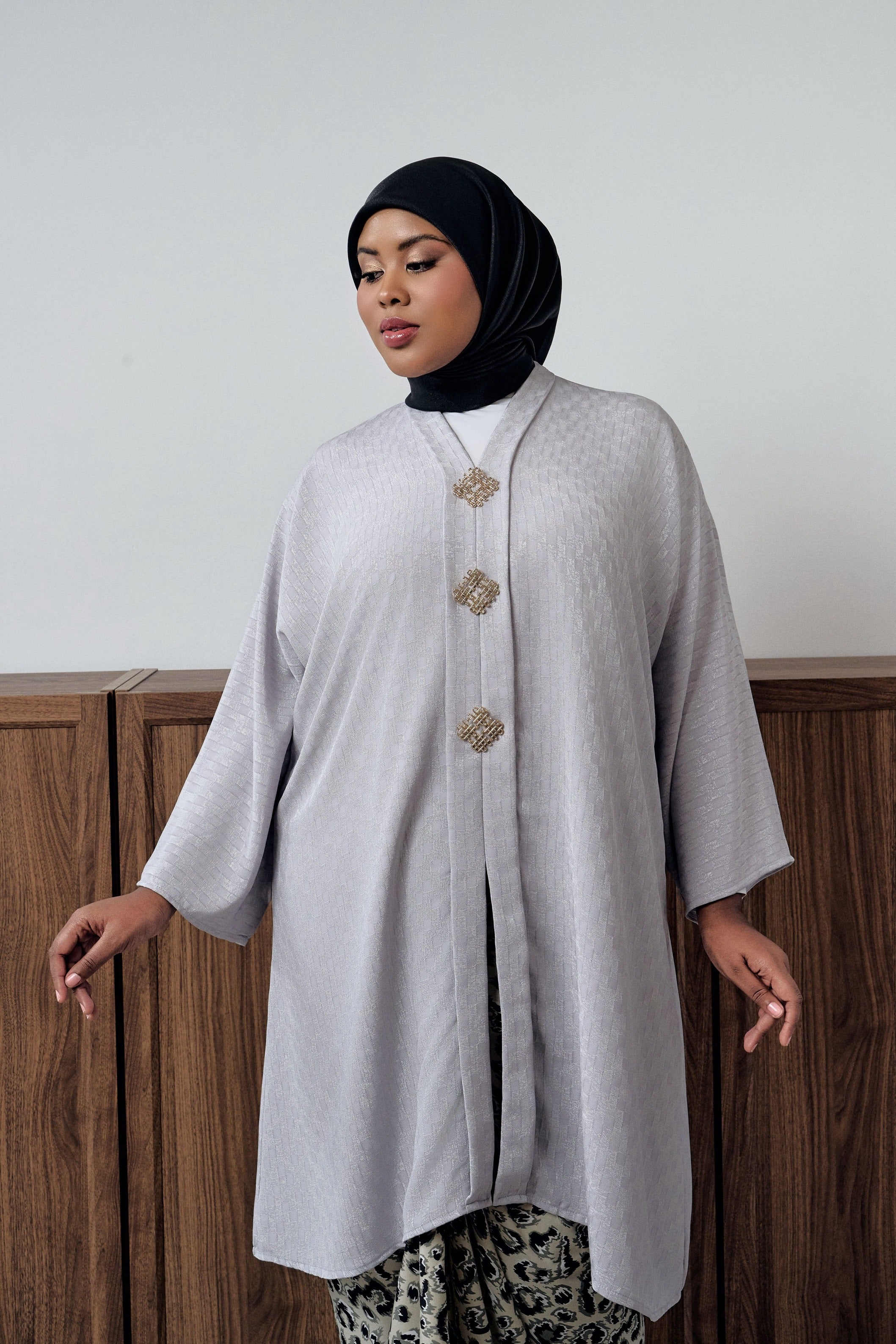 KALA LATHI - WARM GREY