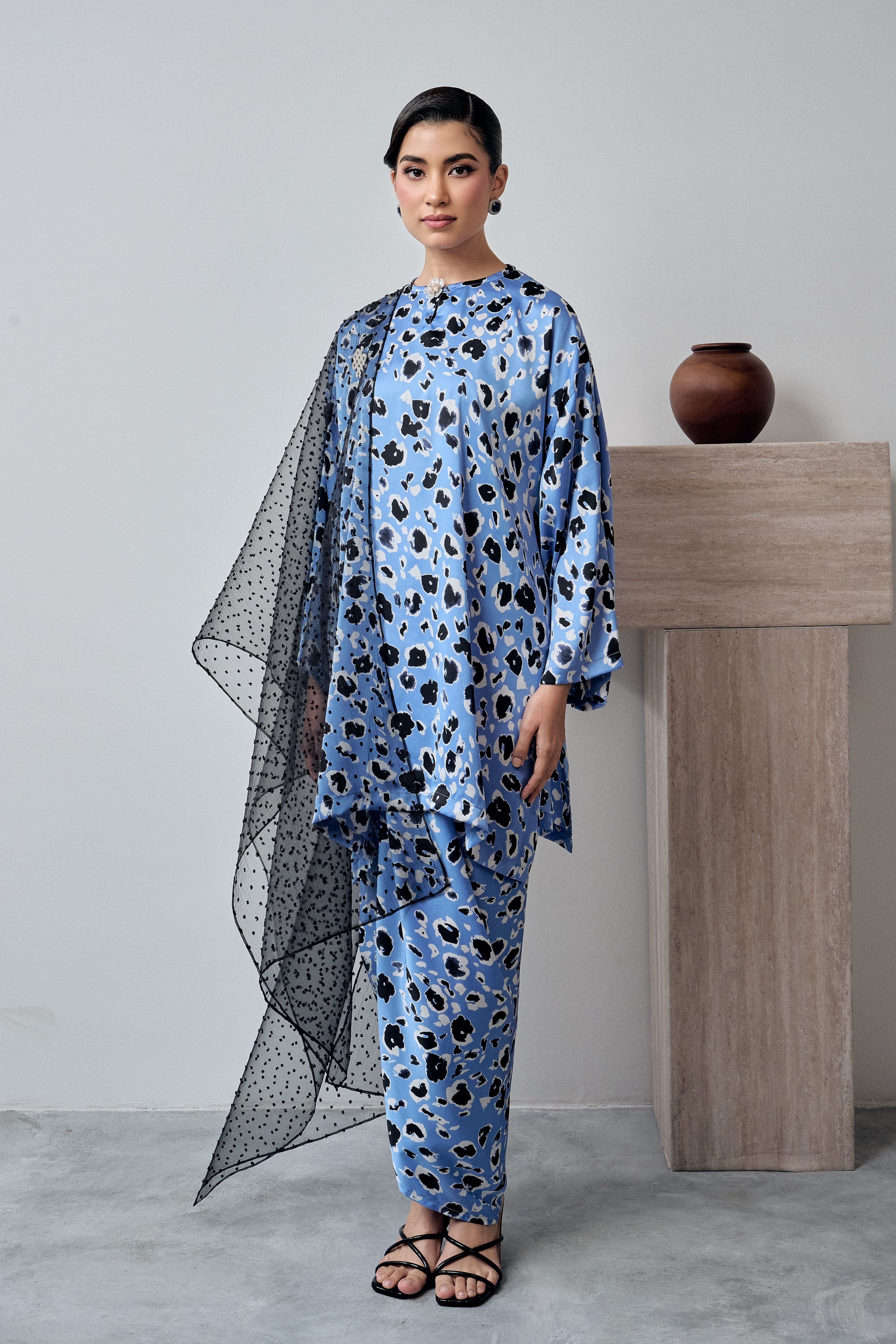 KALA MAURA - DODGER BLUE