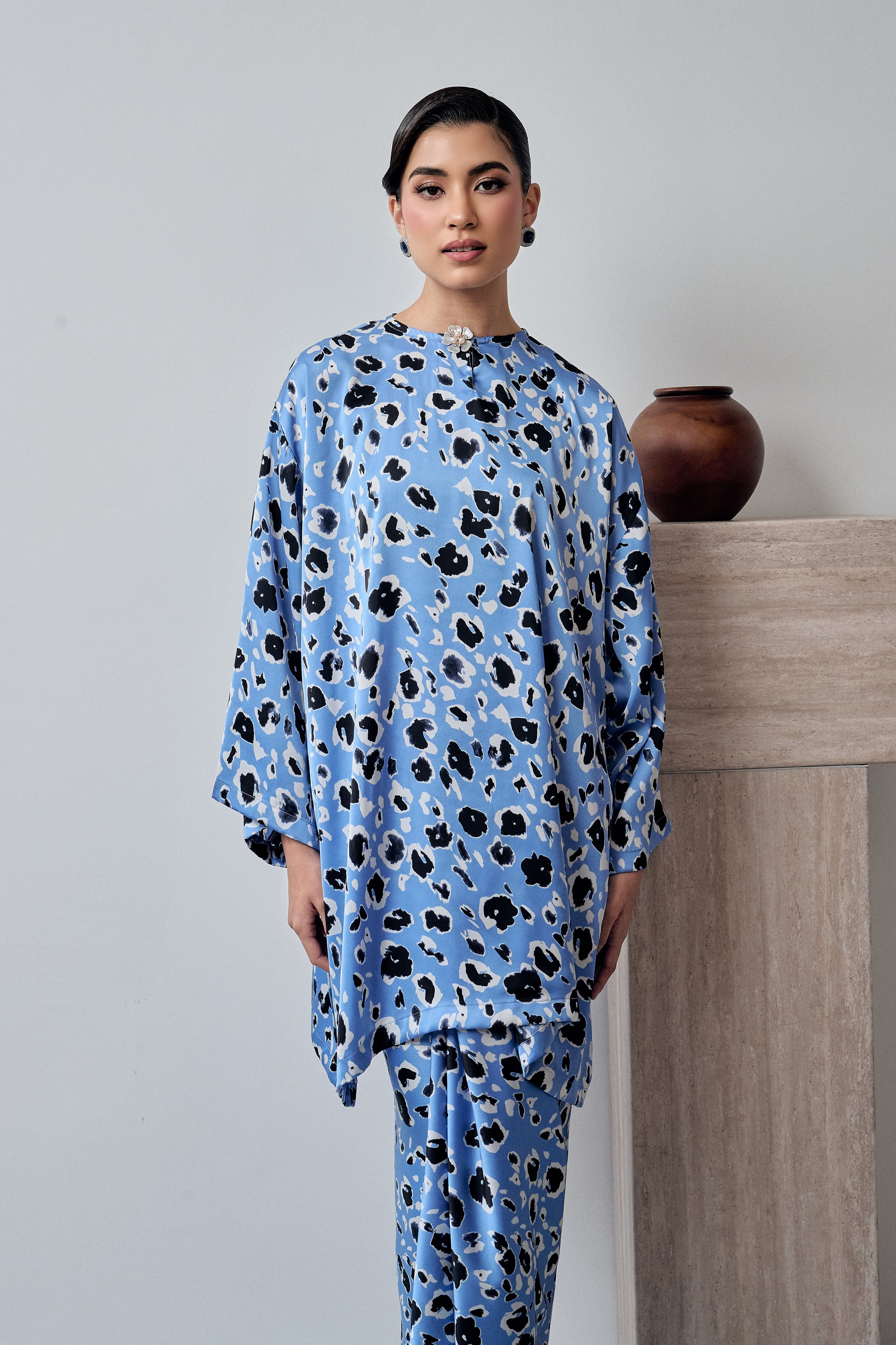 KALA MAURA - DODGER BLUE