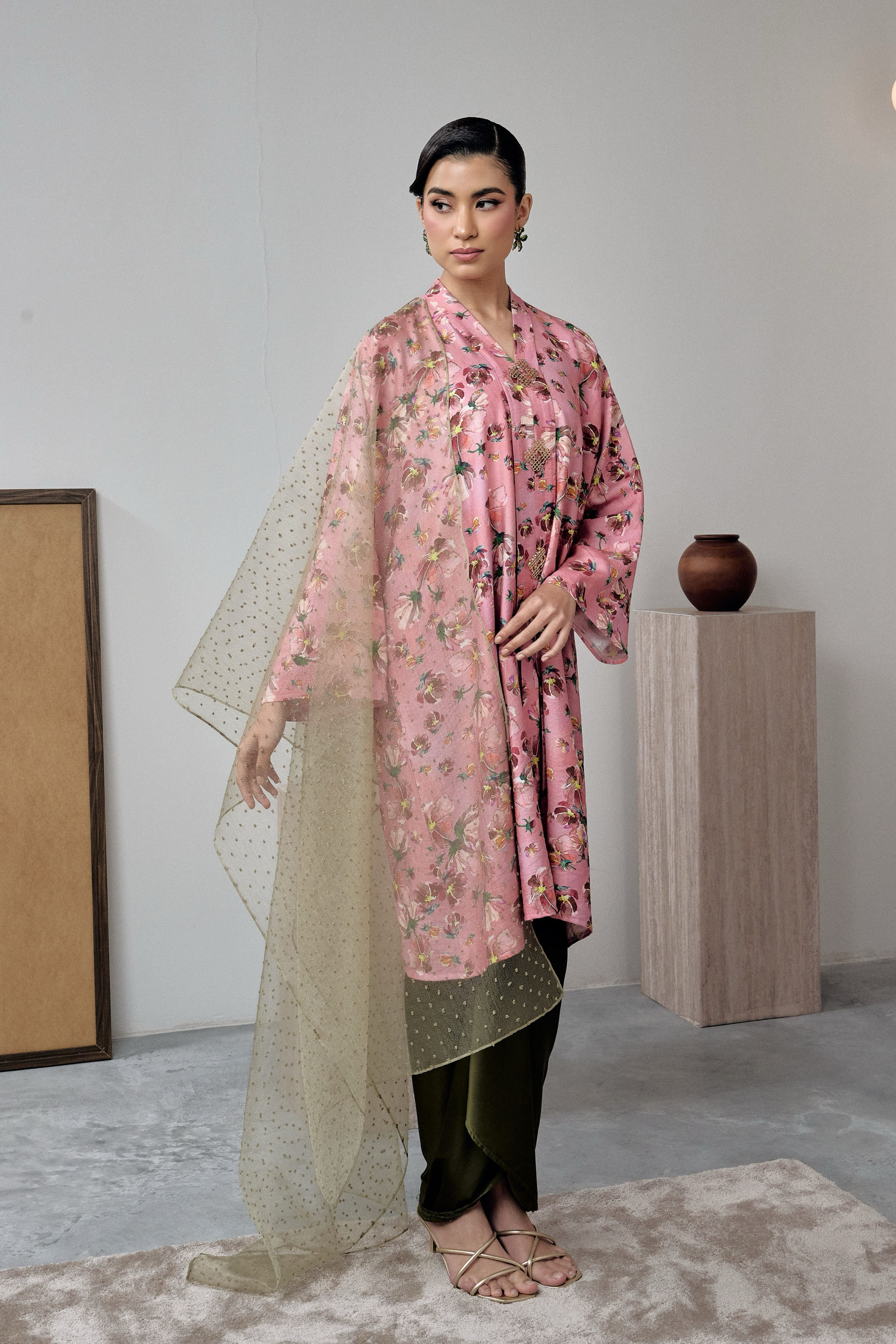 KALA NERA - PINK OLIVE