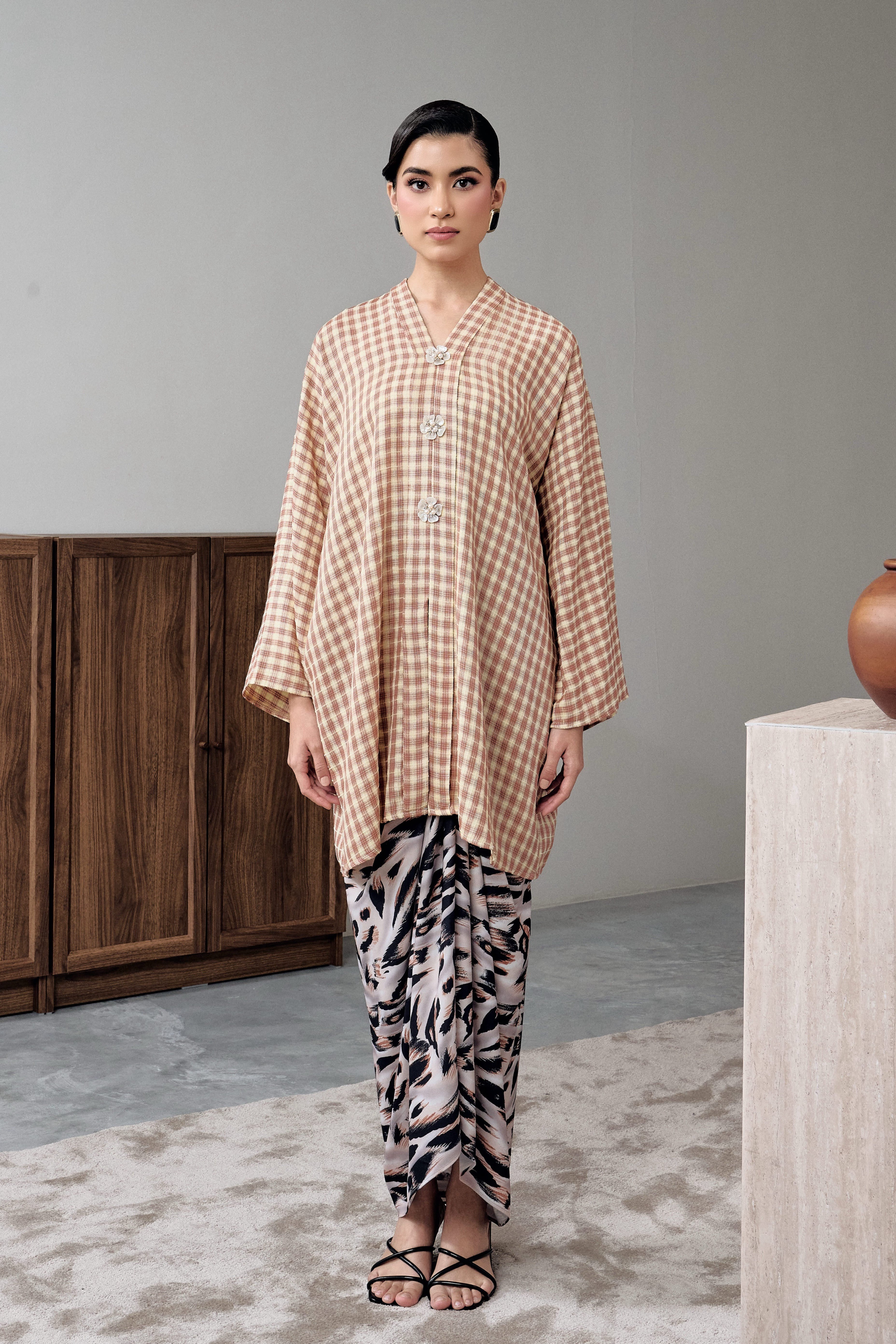 KALA NILAM - BURNT ORANGE