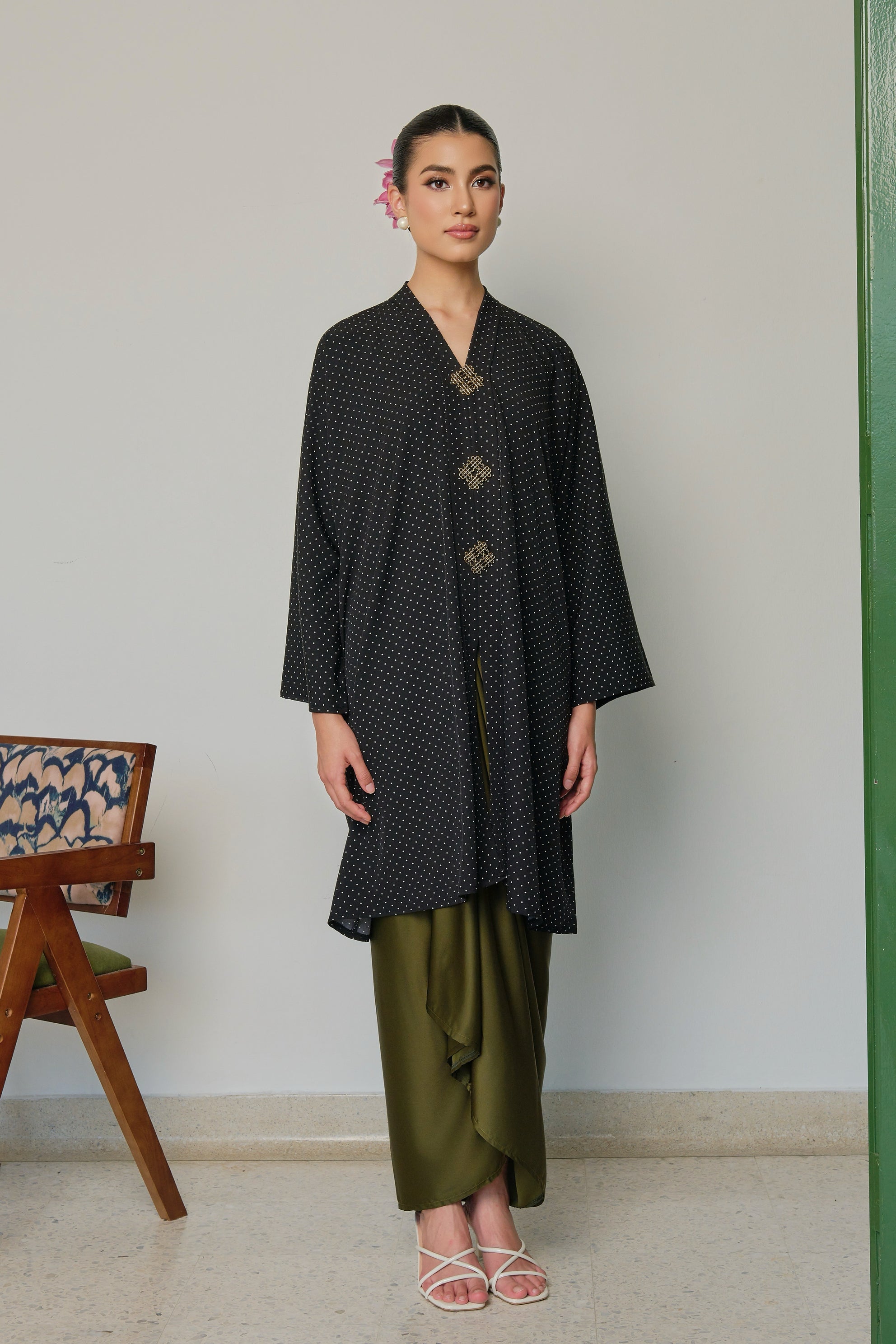 KALA NIRMALA - BLACK OLIVE