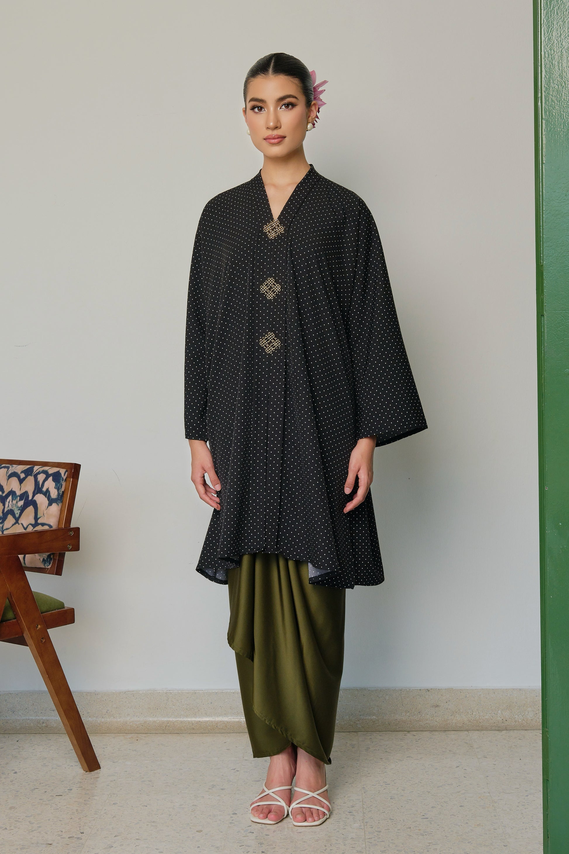 KALA NIRMALA - BLACK OLIVE