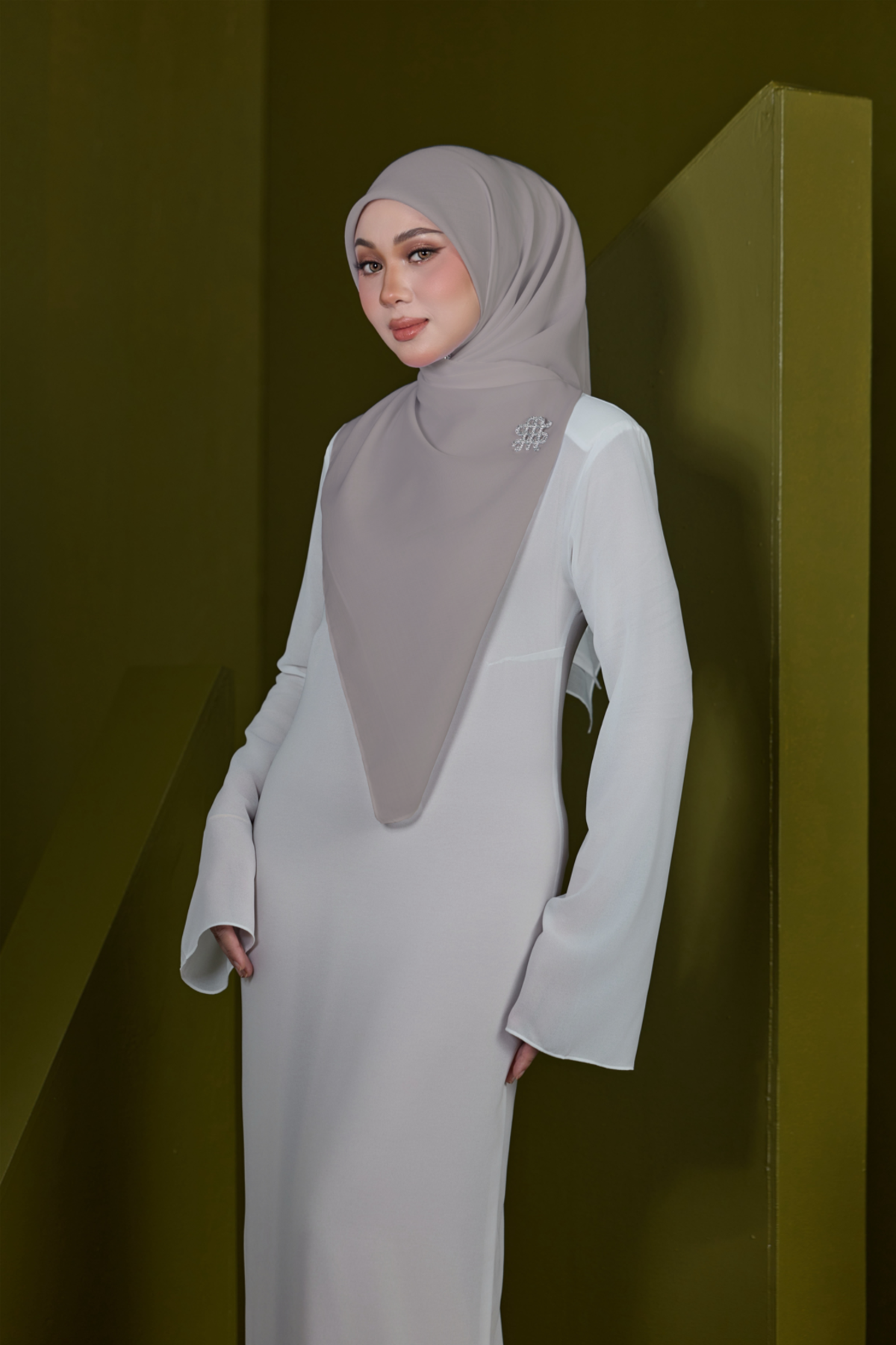 MASHA - QUIET GRAY