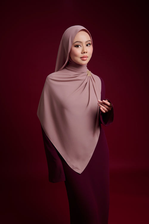 ALILA - ROSE TAN