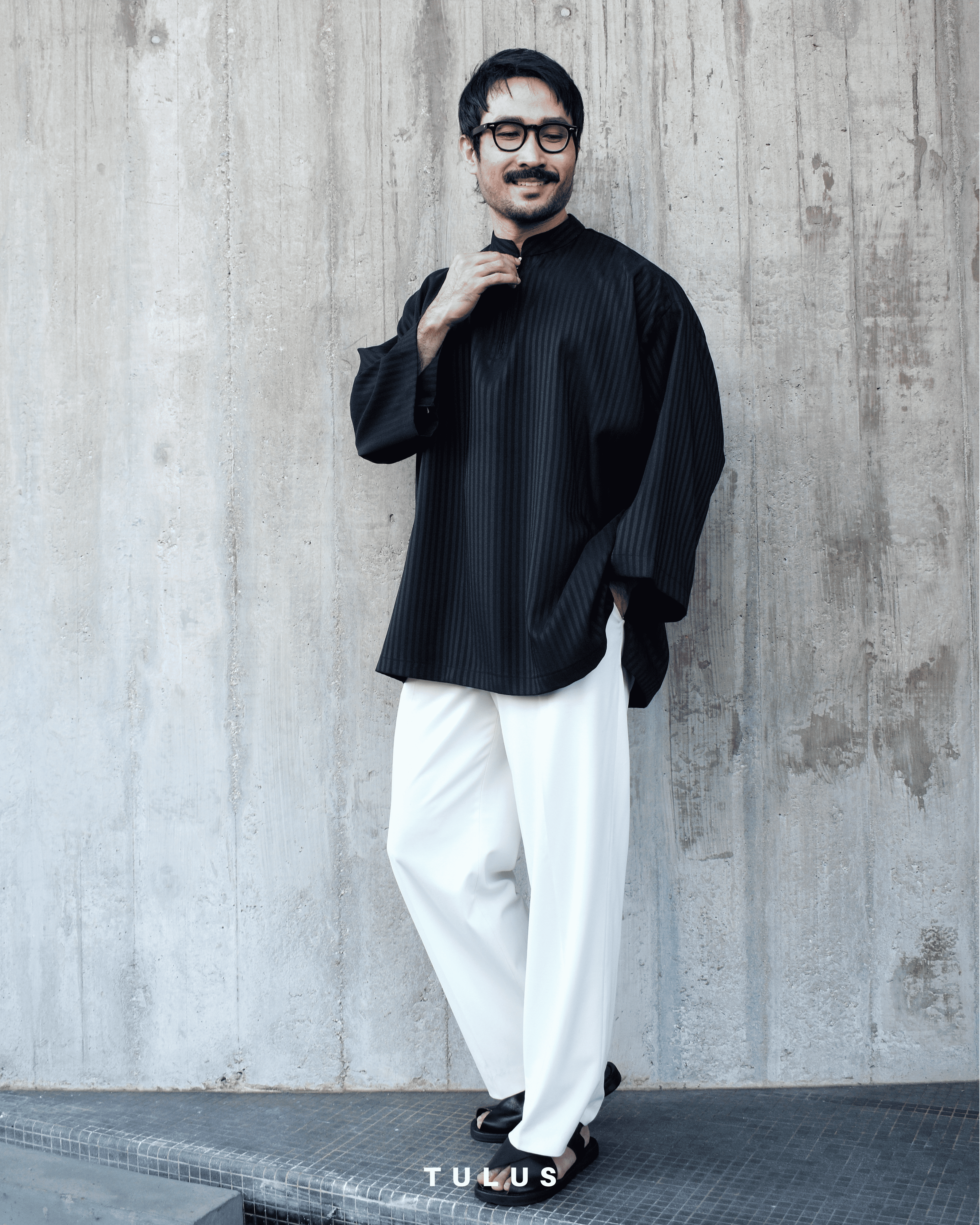 TULUS SADEWA - JET BLACK