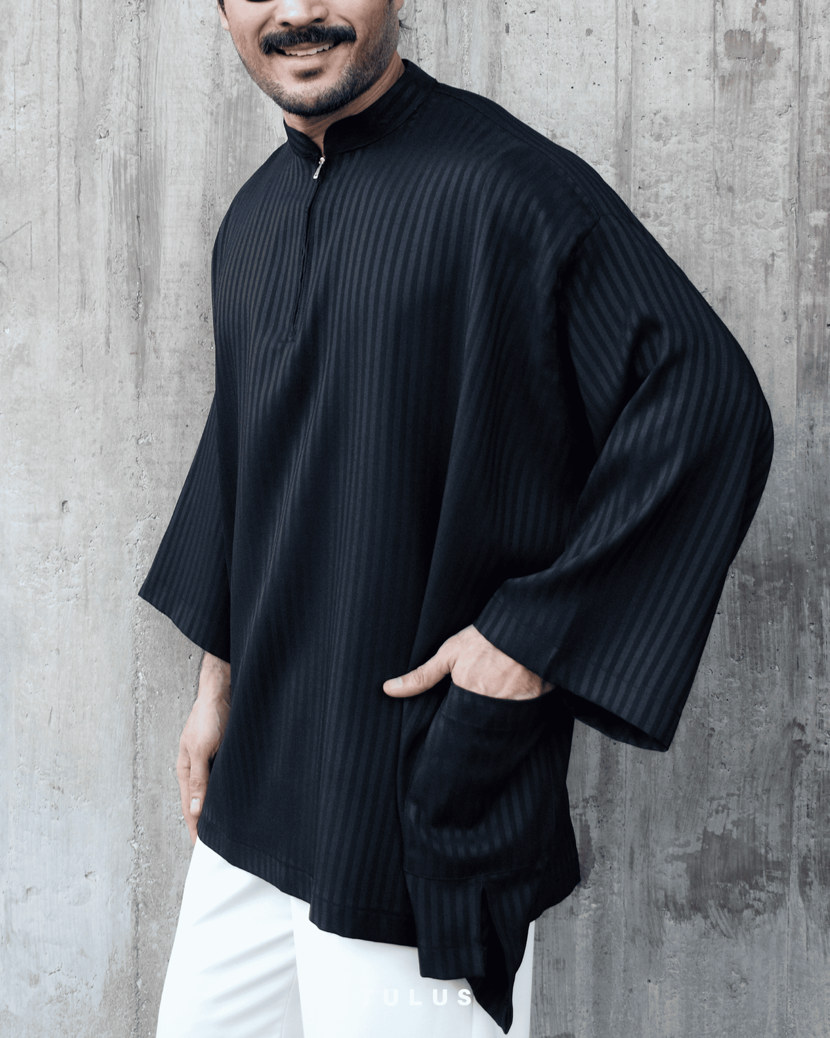 TULUS SADEWA - JET BLACK