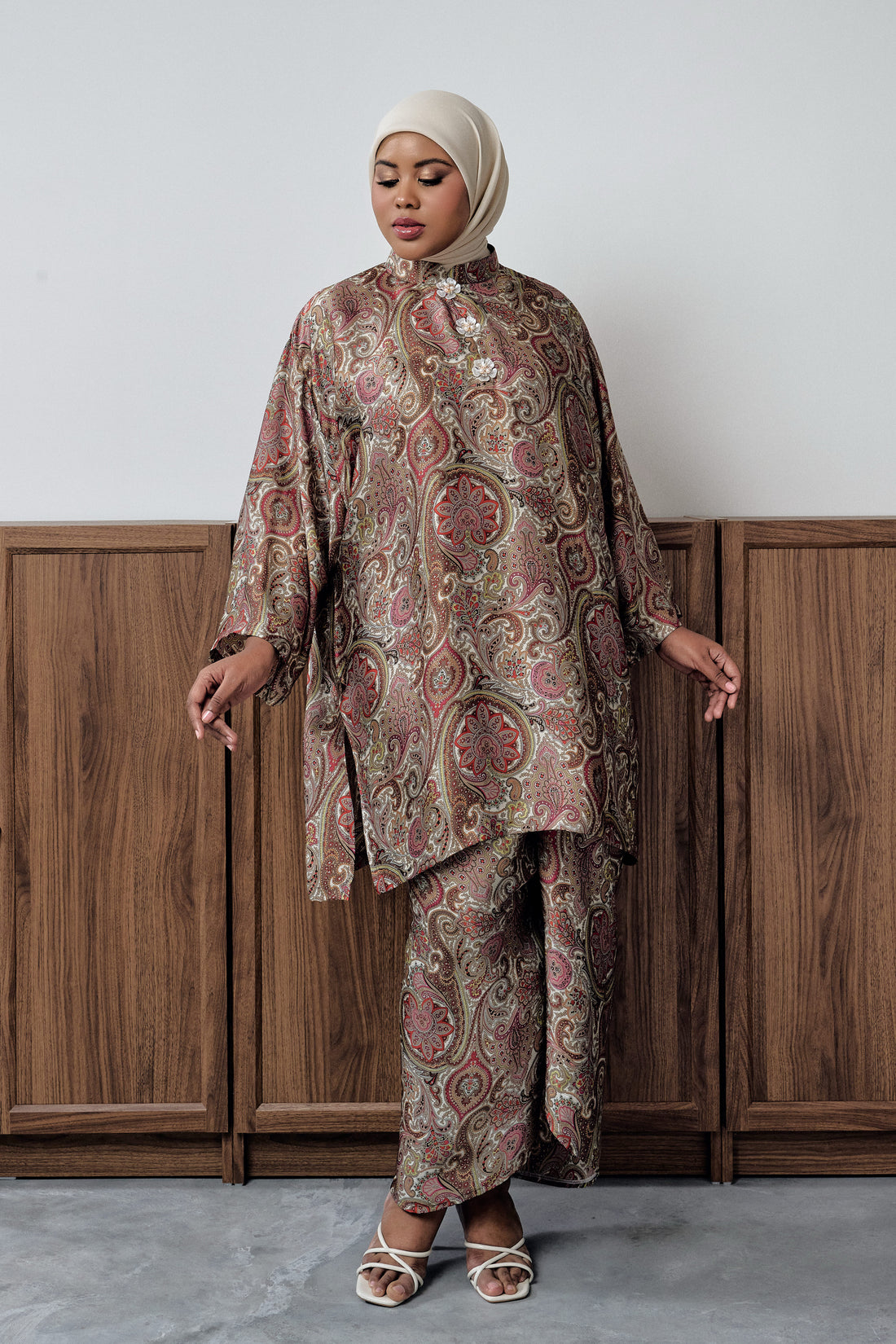 KALA THIA - CHESTNUT BROWN