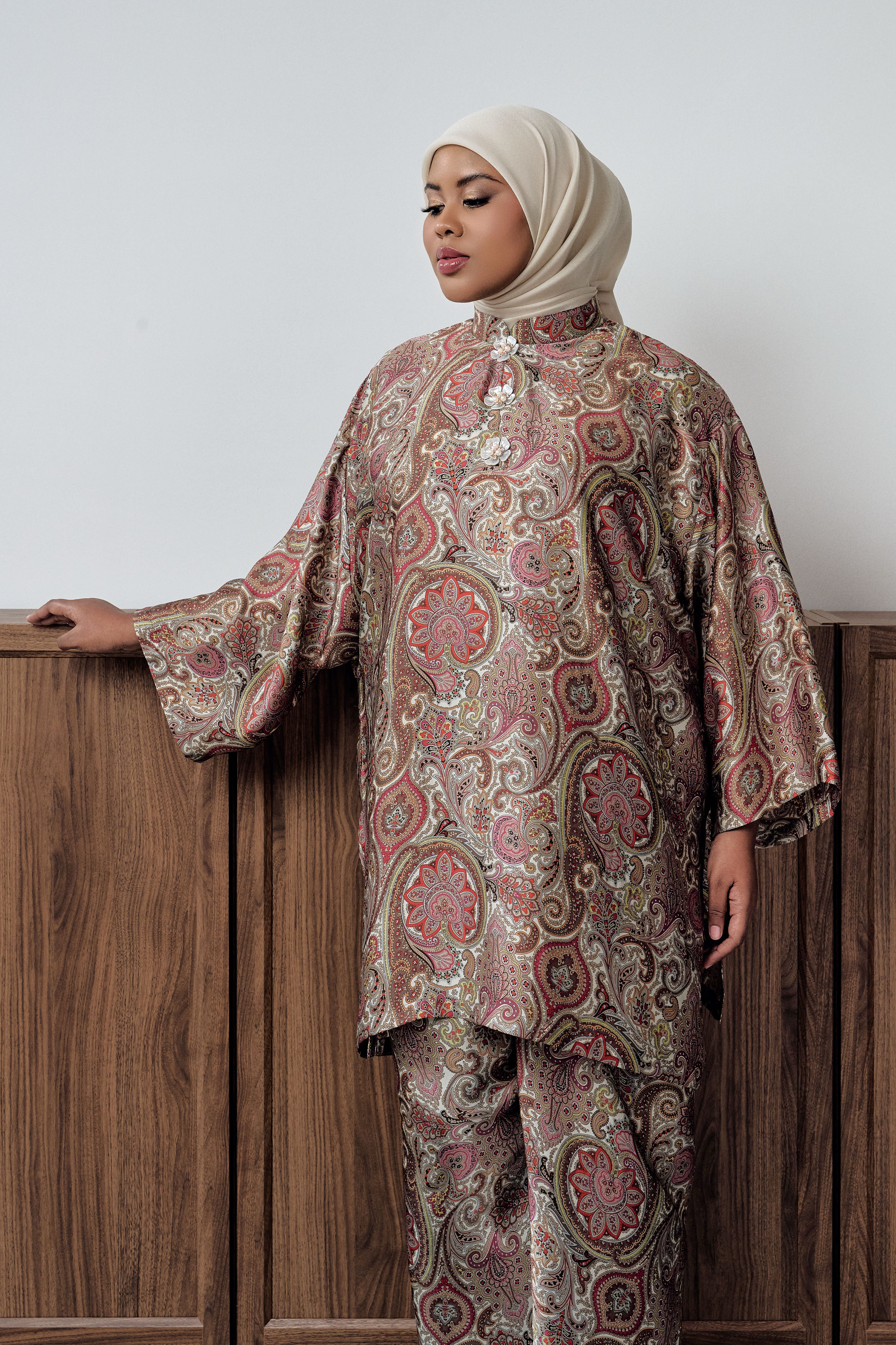 KALA THIA - CHESTNUT BROWN