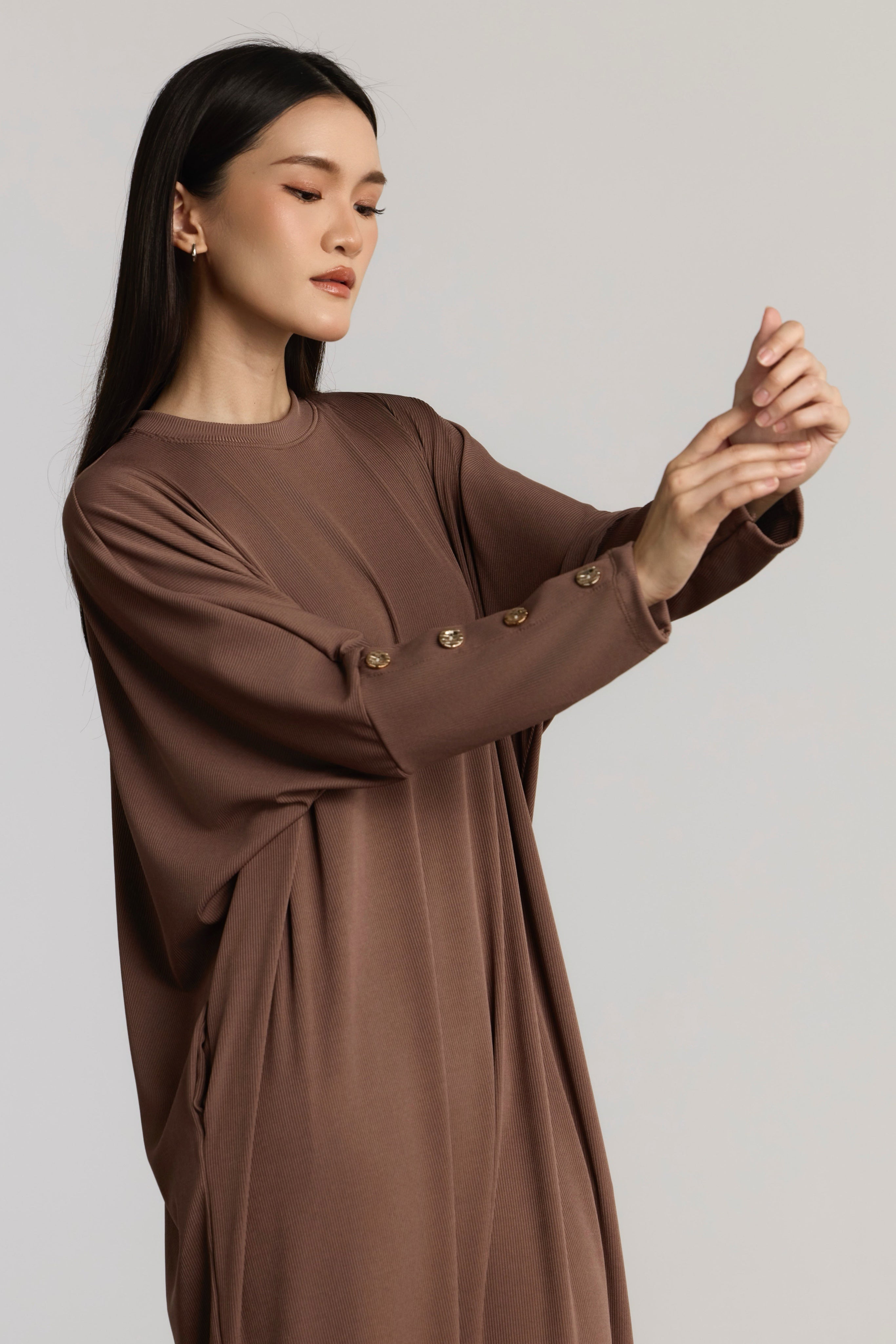 WARDA BLOUSE - ALMOND