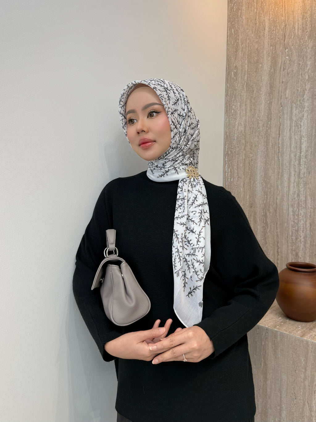 FLORA MAISON ELENOR - WHITE GRAY