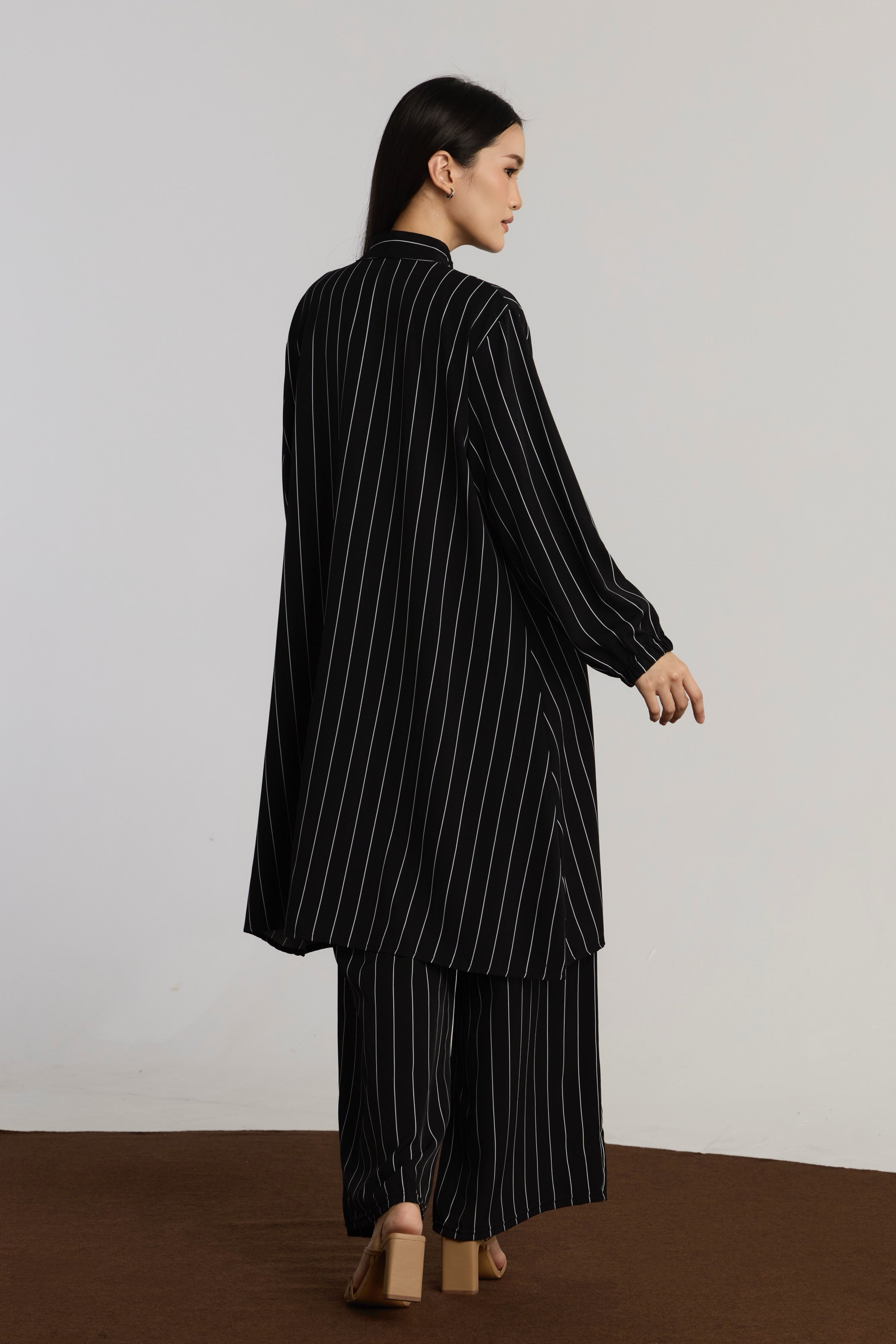 ELLIS BLOUSE - BLACK