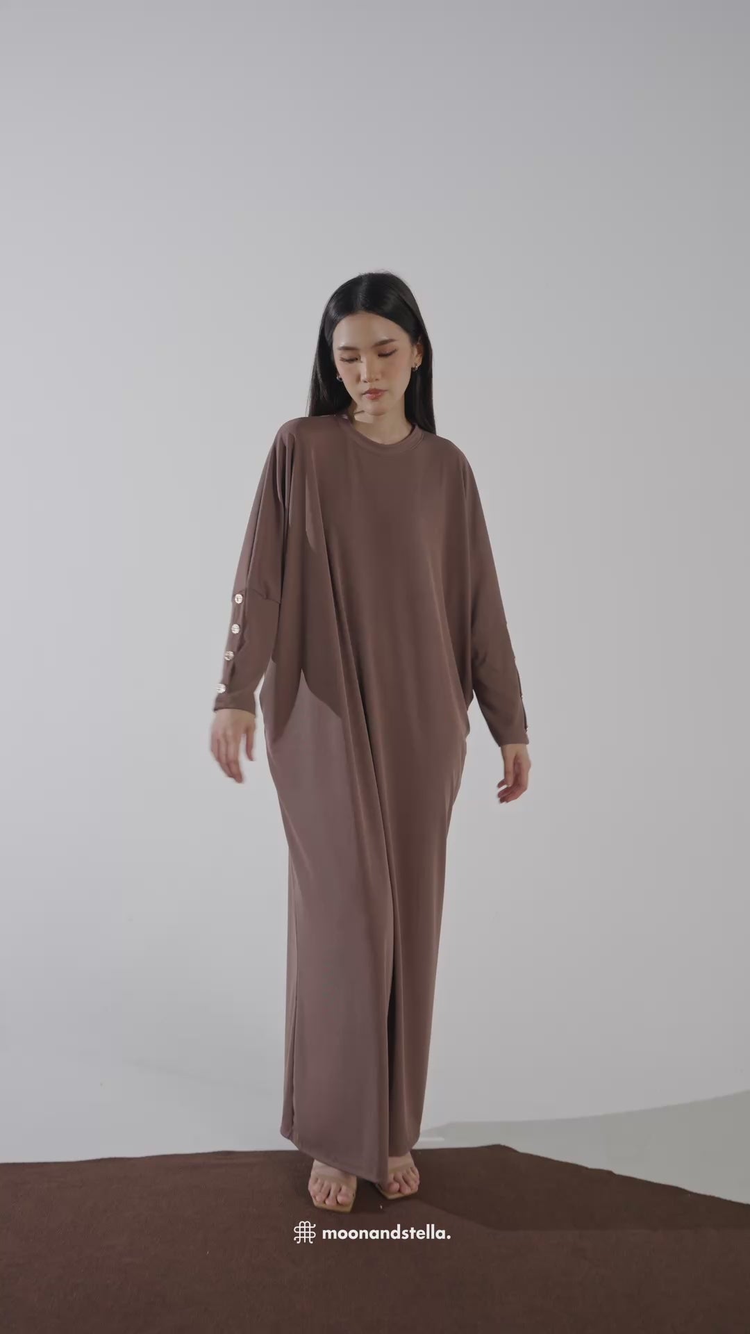 WARDA BLOUSE - ALMOND