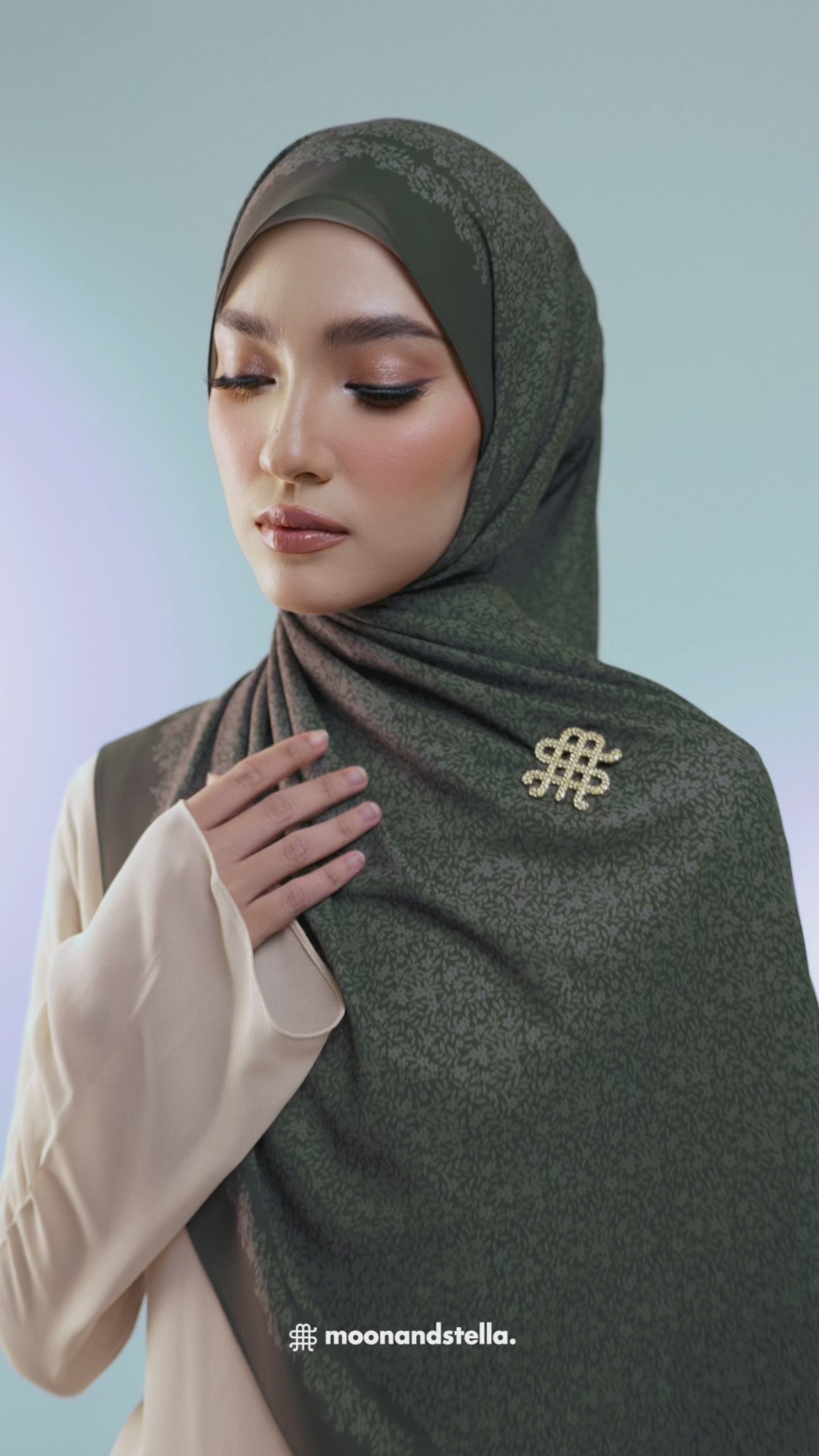 BAE CHIC SHAWL - GREENER PASTURES