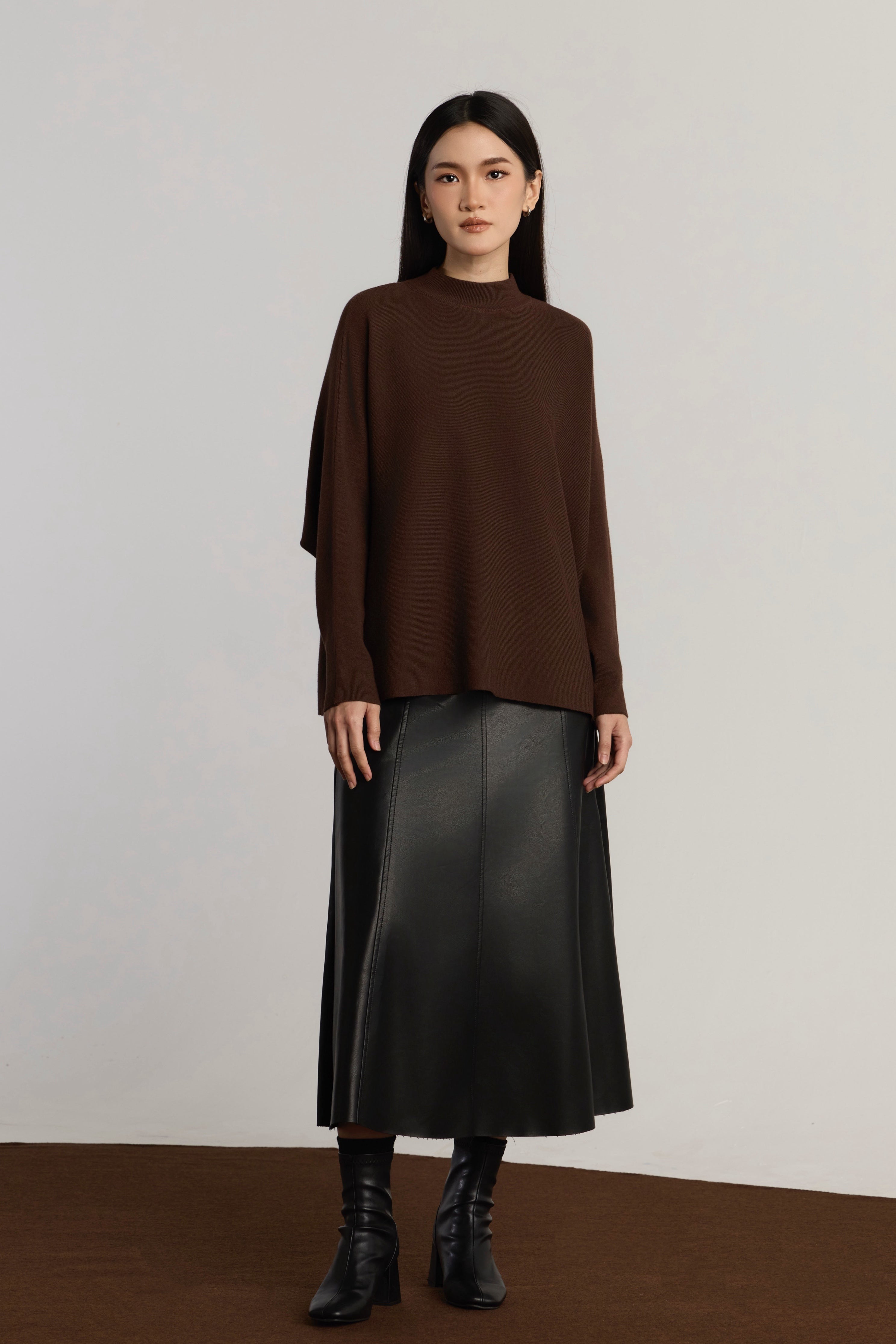 LUNA CASUAL TOP - BROWN