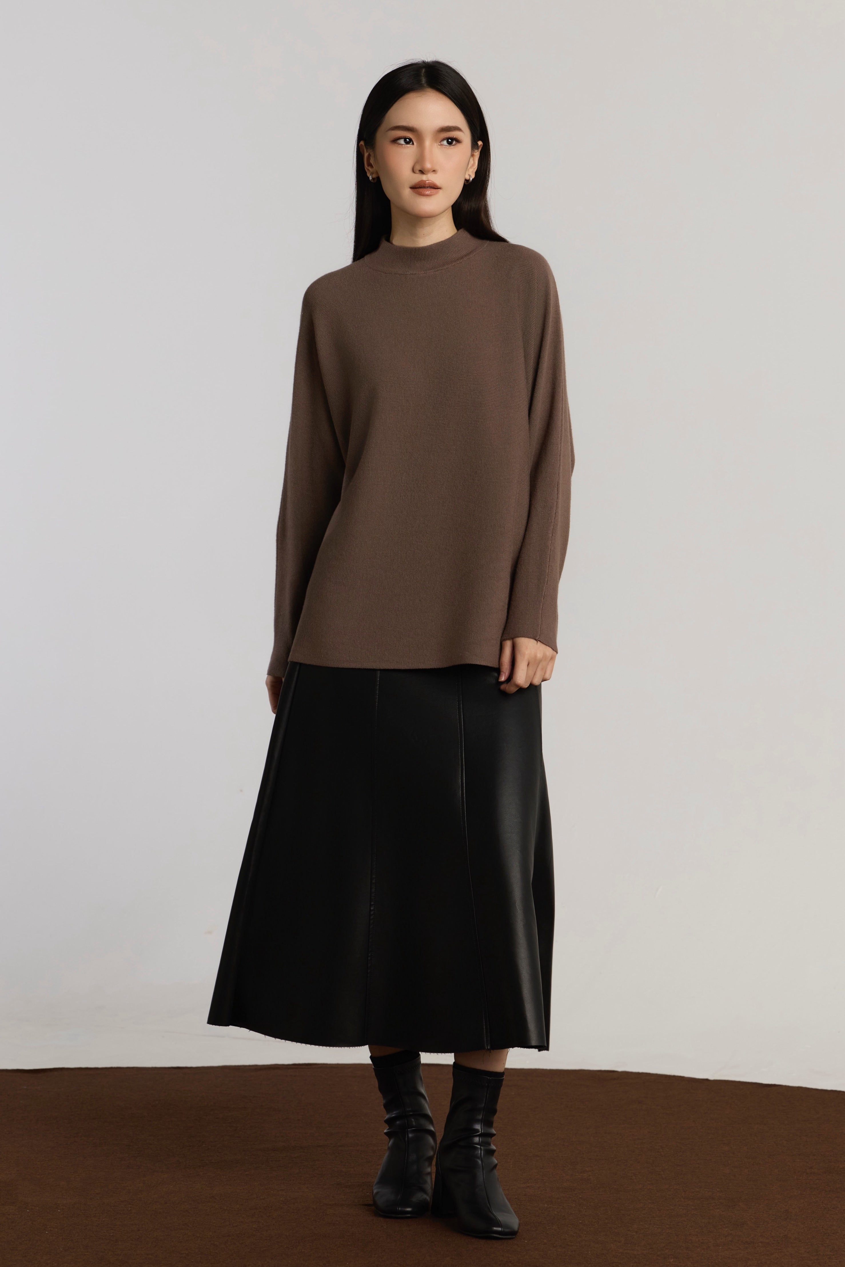 LUNA CASUAL TOP - COFFEE