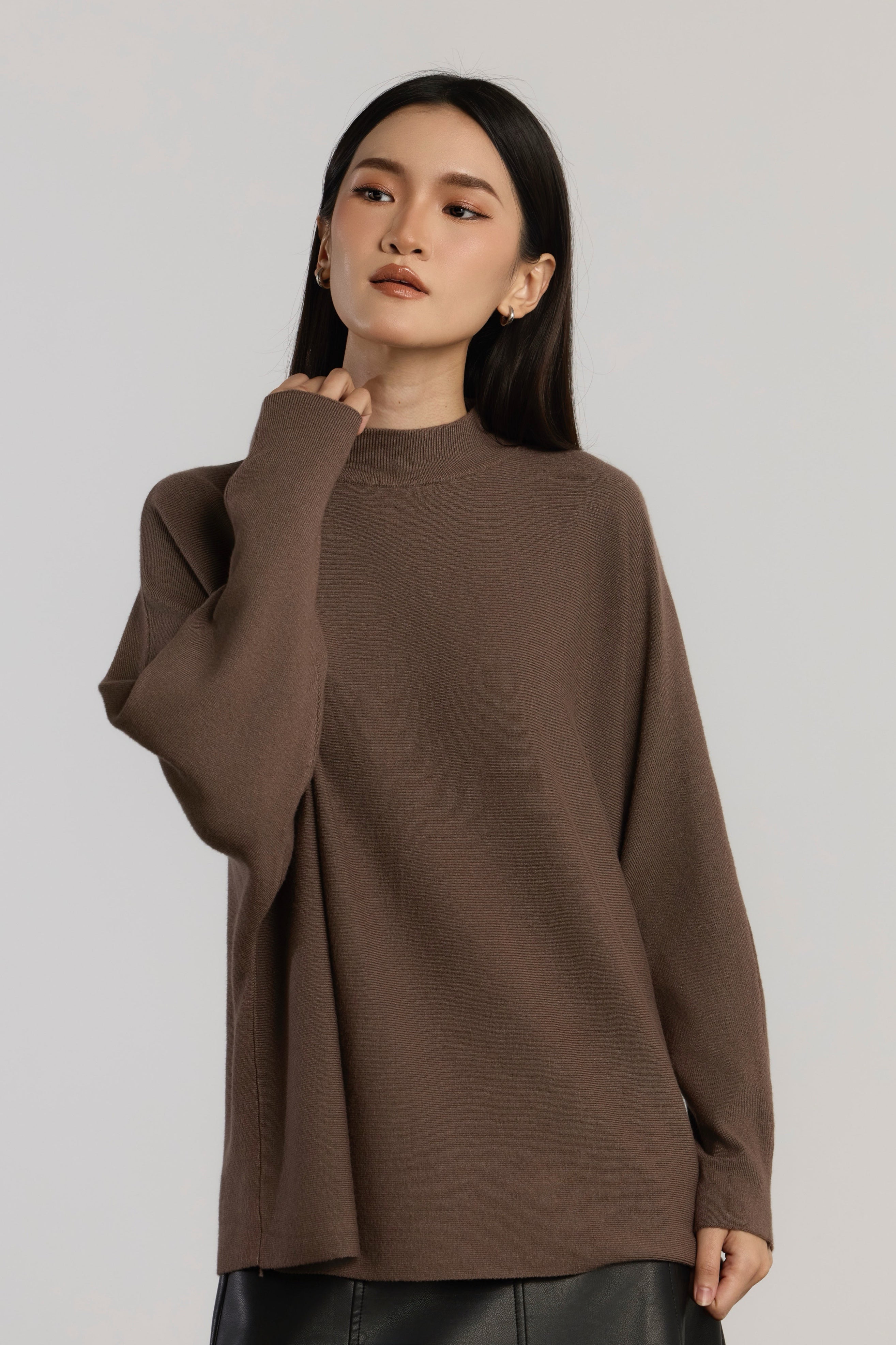 LUNA CASUAL TOP - COFFEE