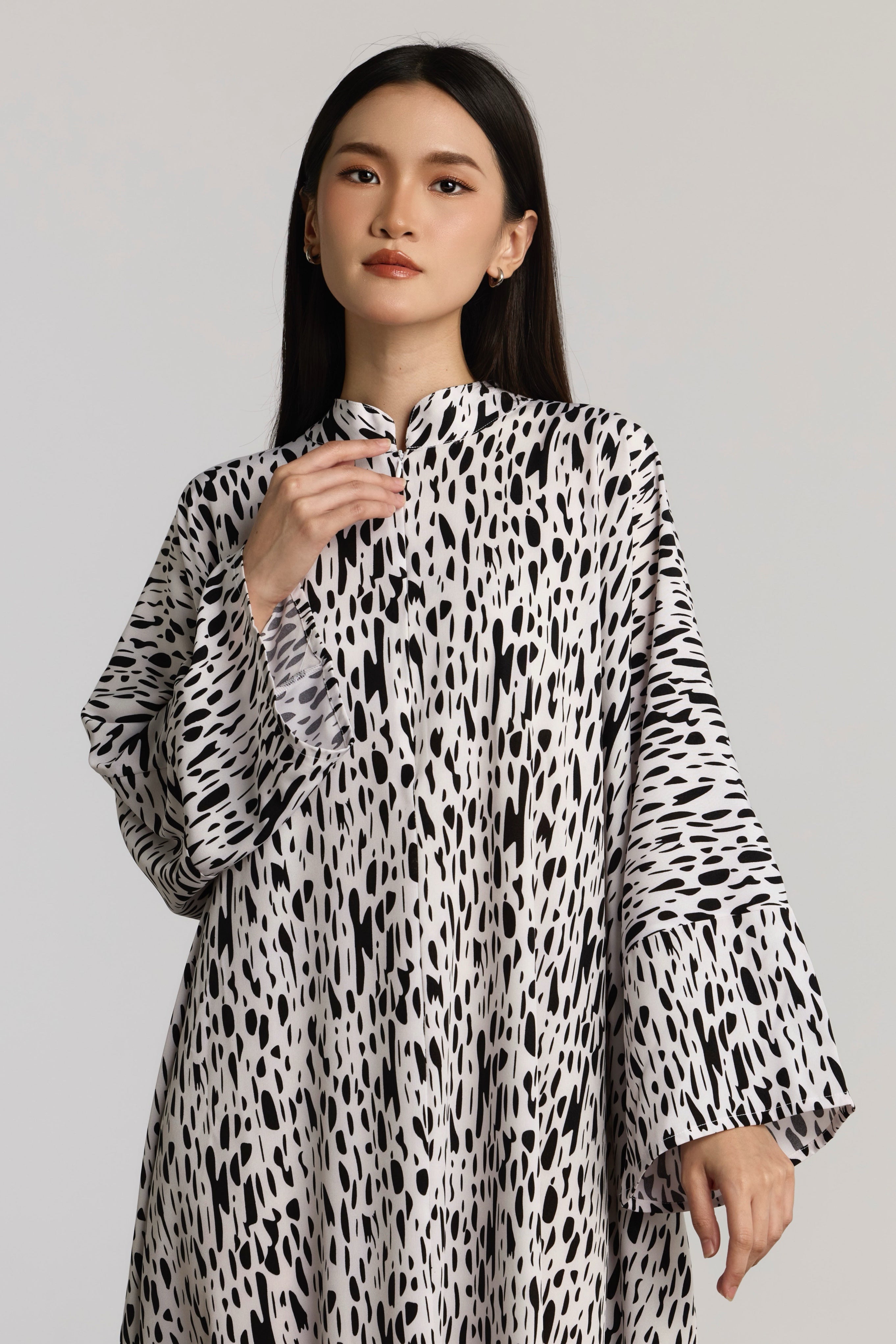 ELLA KAFTAN - BLACK